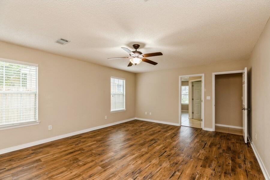 SHALIMAR COMMONS - Residential