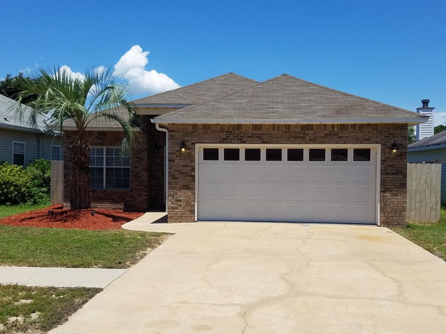 Beautiful 3 Bedroom, 2 bathroom home conveniently located in the heart of Destin. Close to schools, shopping and entertainment. Move in ready home with an easy to maintain yard. Open floor plan is perfect for entertaining or just spending quality family time. Two of the bedrooms have large walk-in closets for lots of storage. This home is priced to sell fast and will not last long.