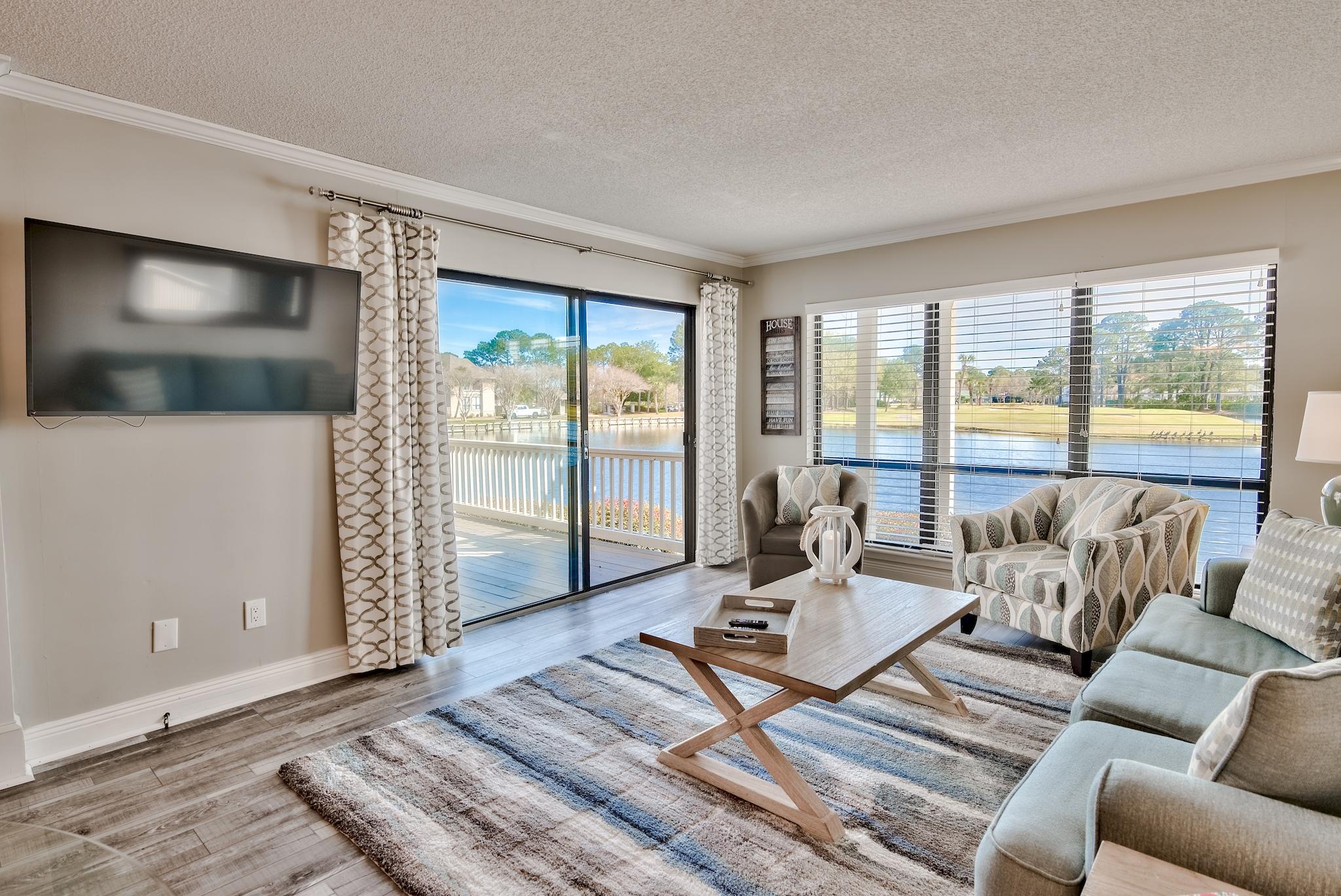 HARBOUR POINT CONDO - Residential