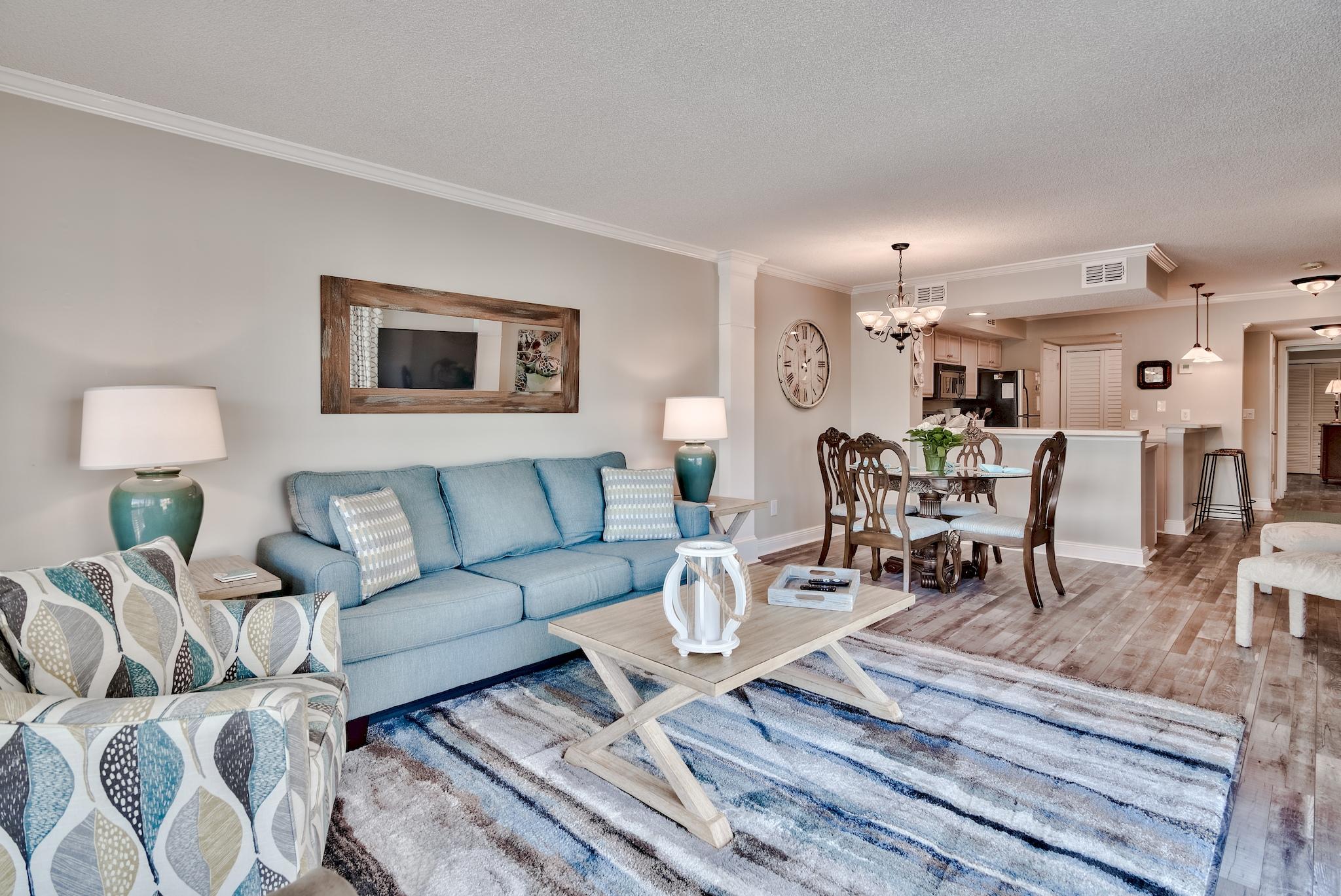 HARBOUR POINT CONDO - Residential