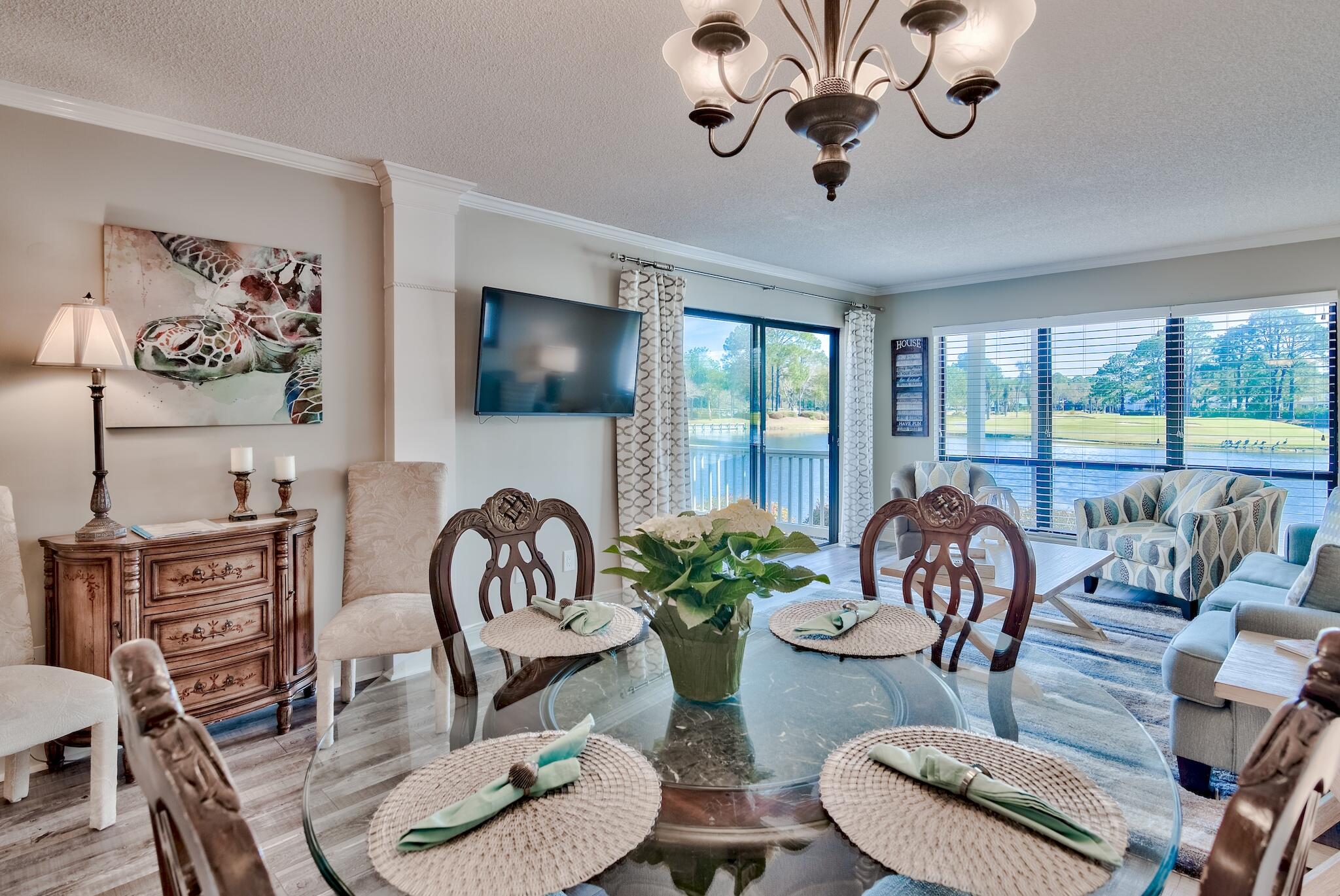 HARBOUR POINT CONDO - Residential