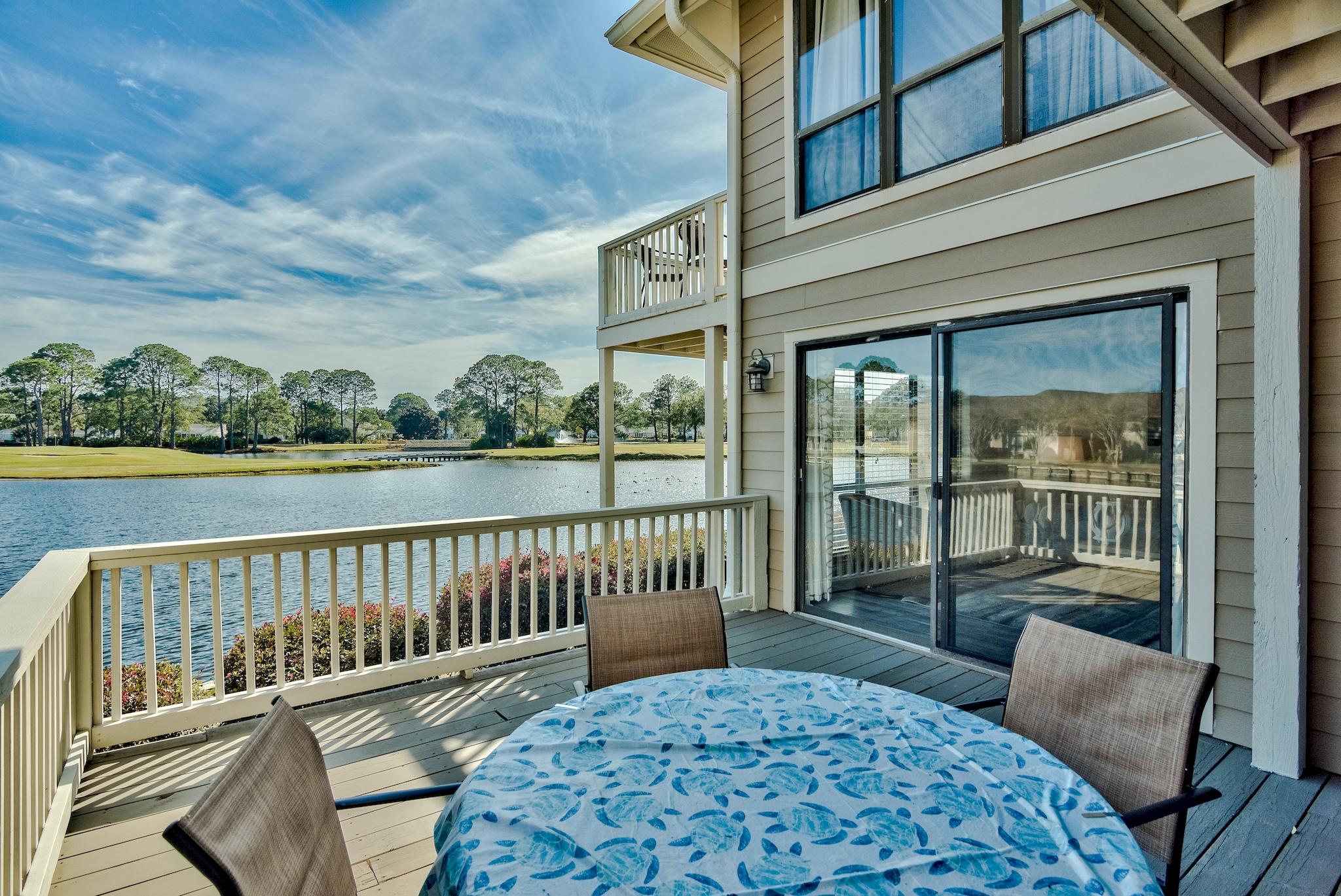 HARBOUR POINT CONDO - Residential
