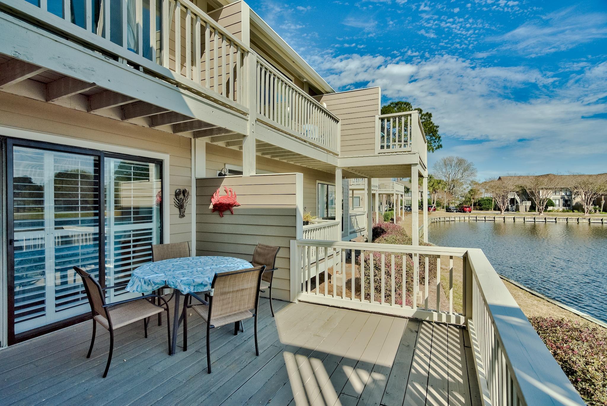 HARBOUR POINT CONDO - Residential