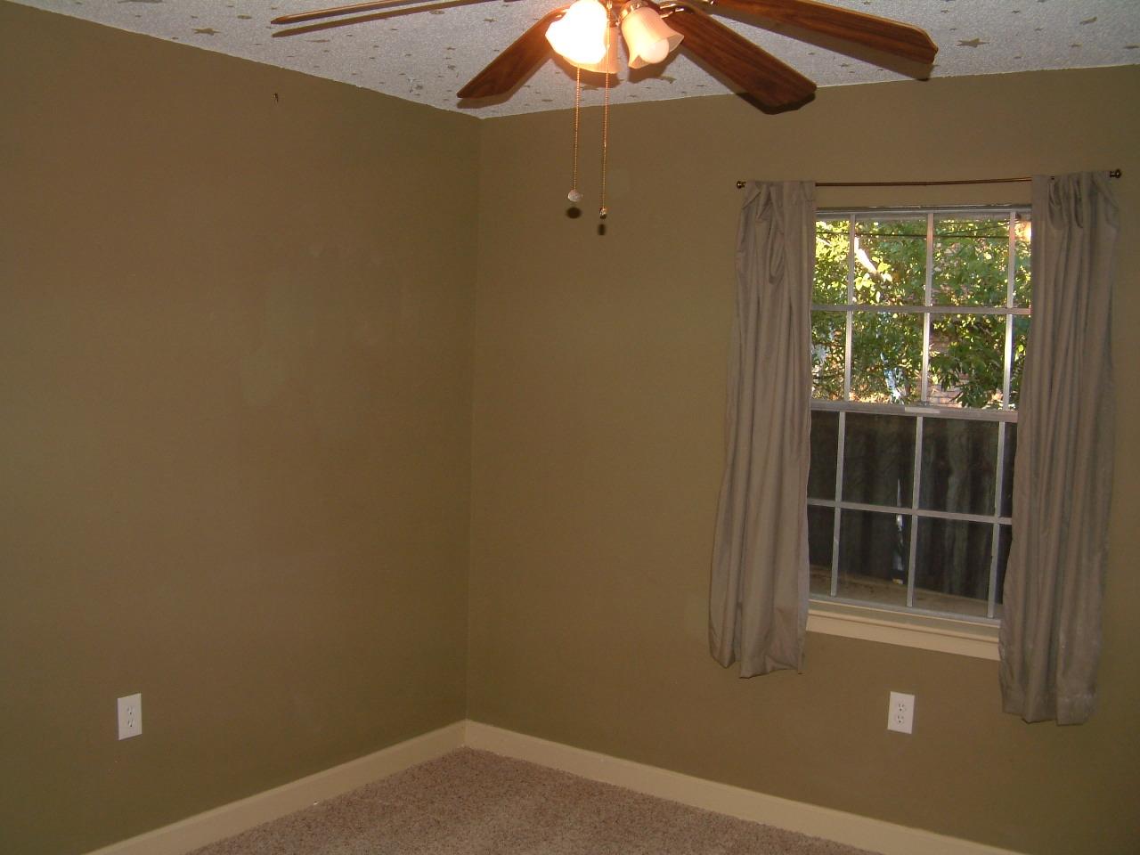 LAKE LORRAINE ESTATES - Residential