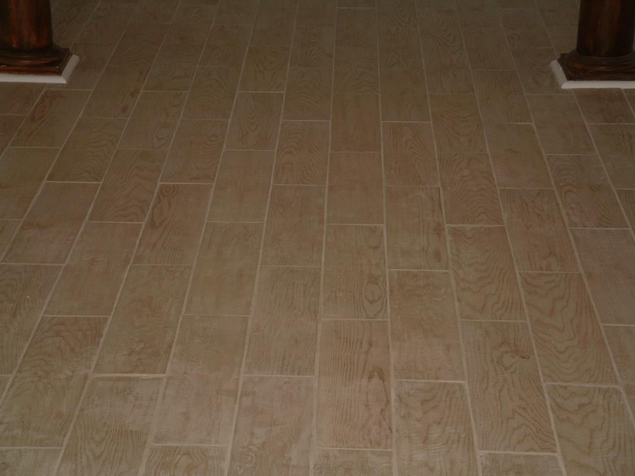 LAKE LORRAINE ESTATES - Residential