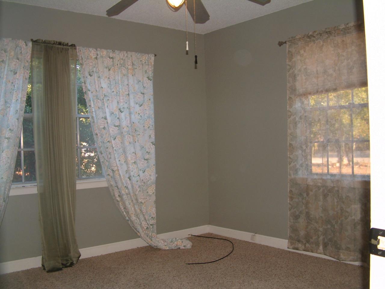 LAKE LORRAINE ESTATES - Residential