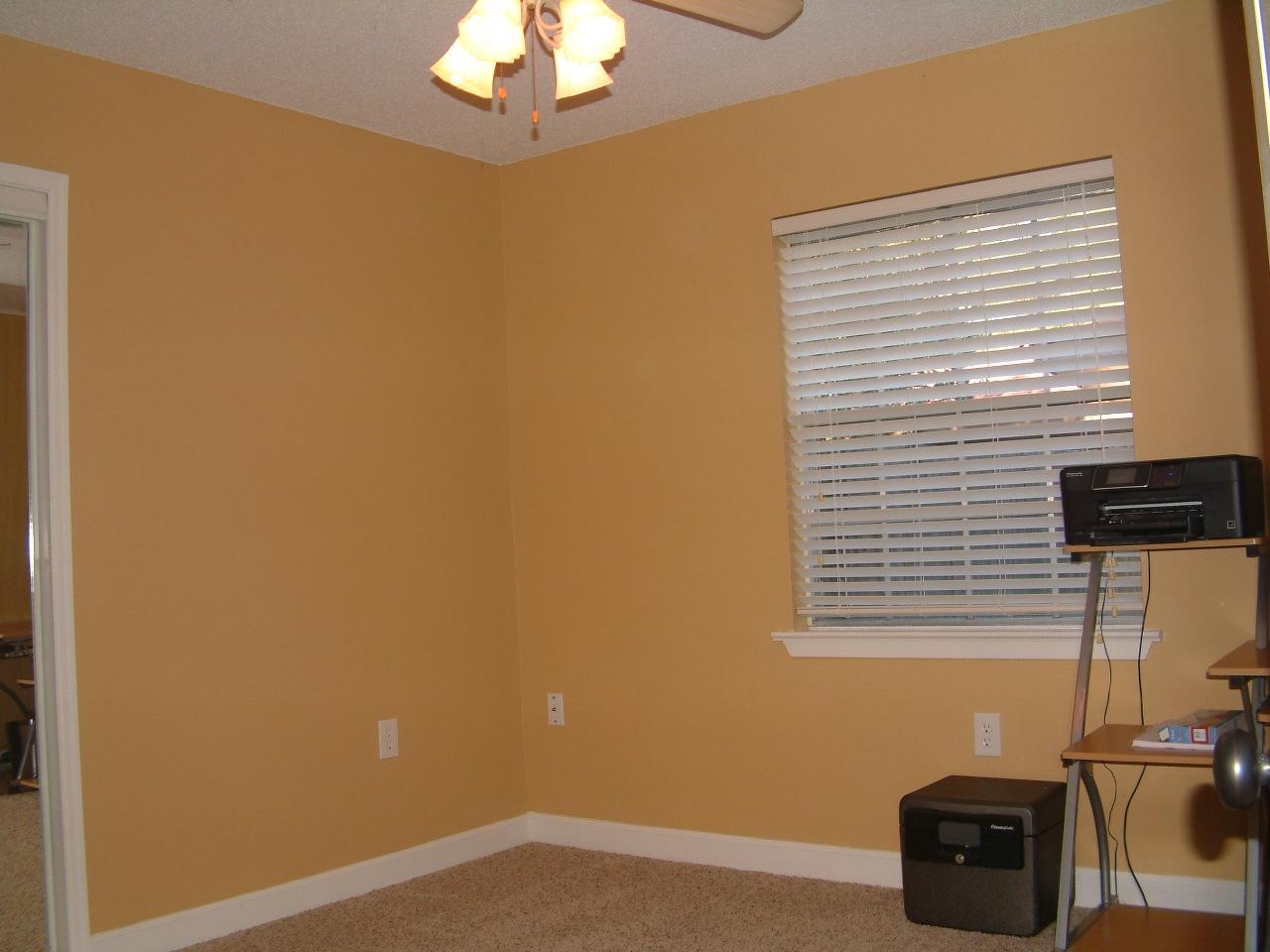 LAKE LORRAINE ESTATES - Residential