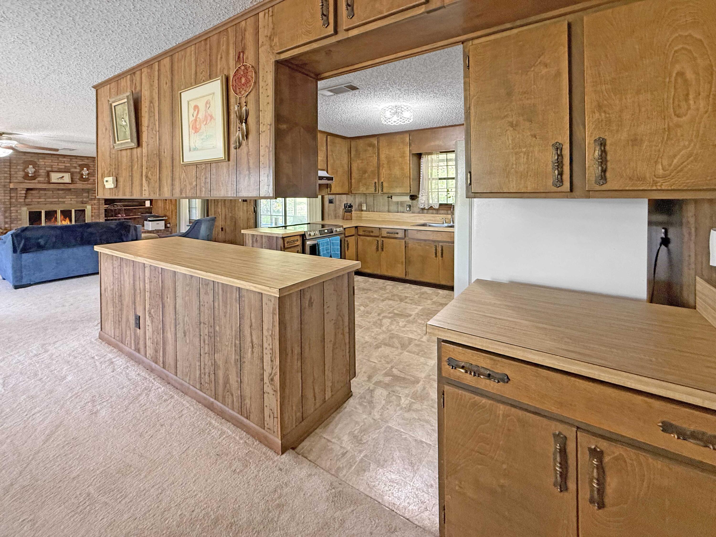 CINCO ADDN TO CRESTVIEW - Residential