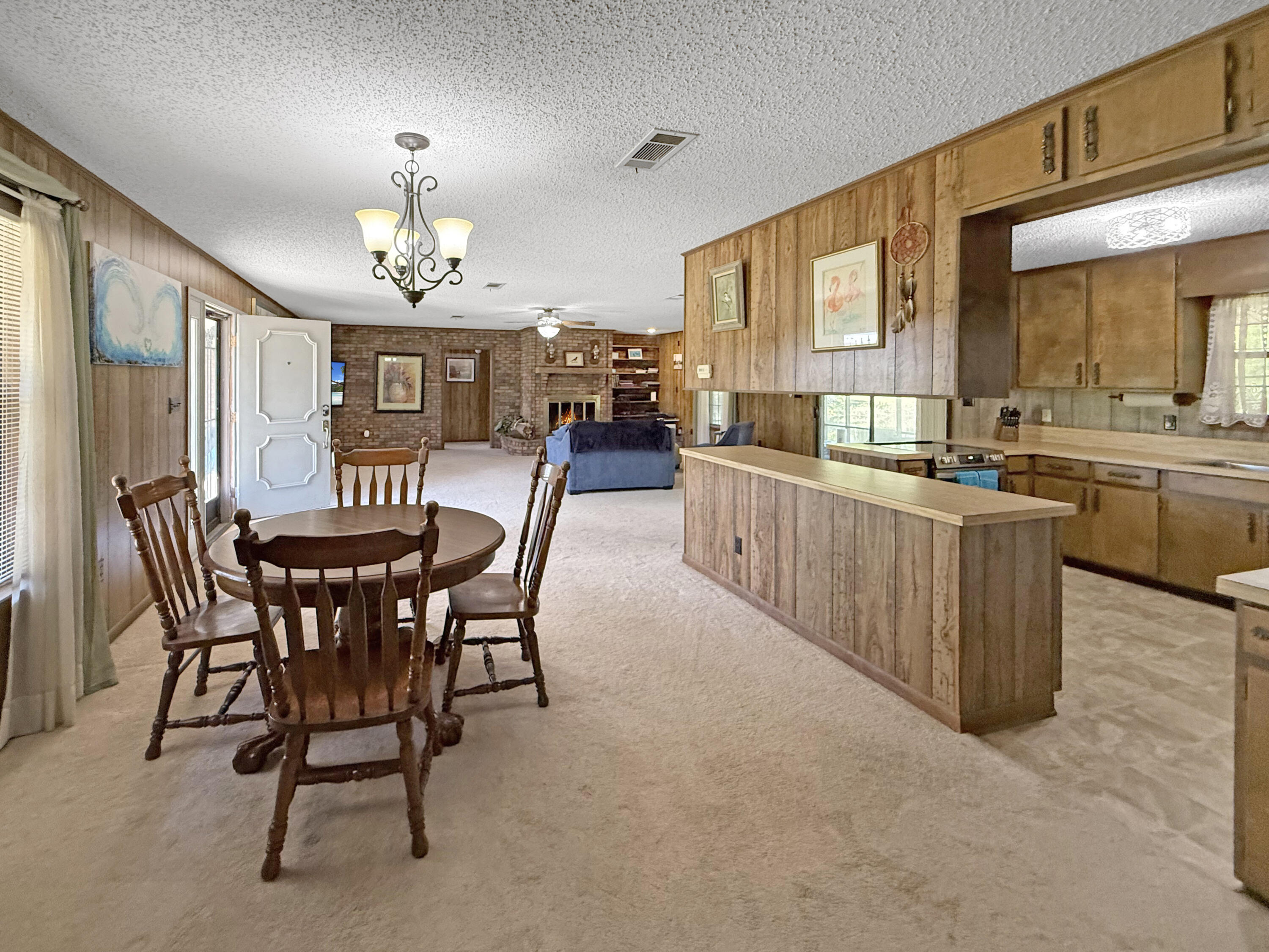 CINCO ADDN TO CRESTVIEW - Residential