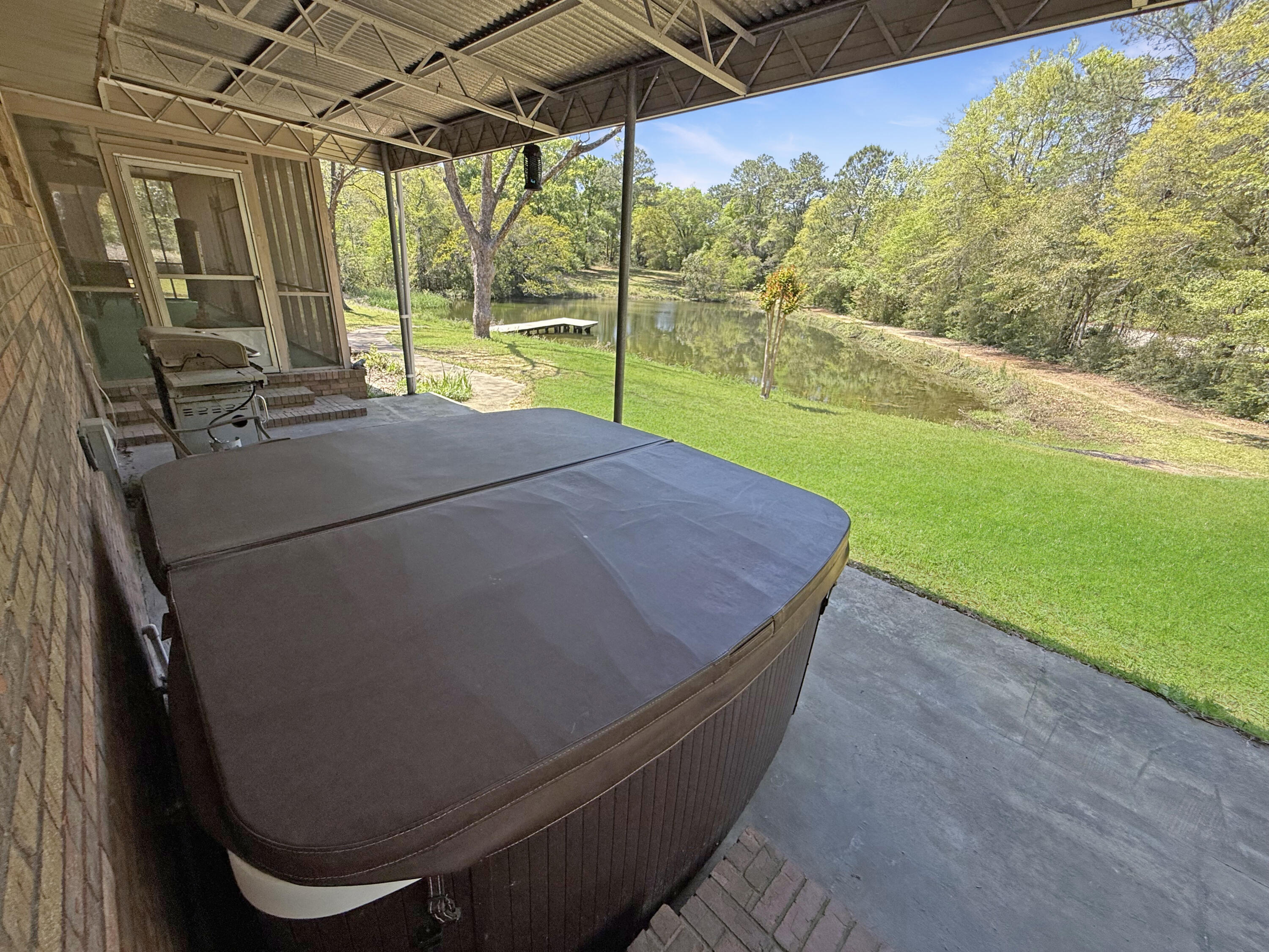 CINCO ADDN TO CRESTVIEW - Residential