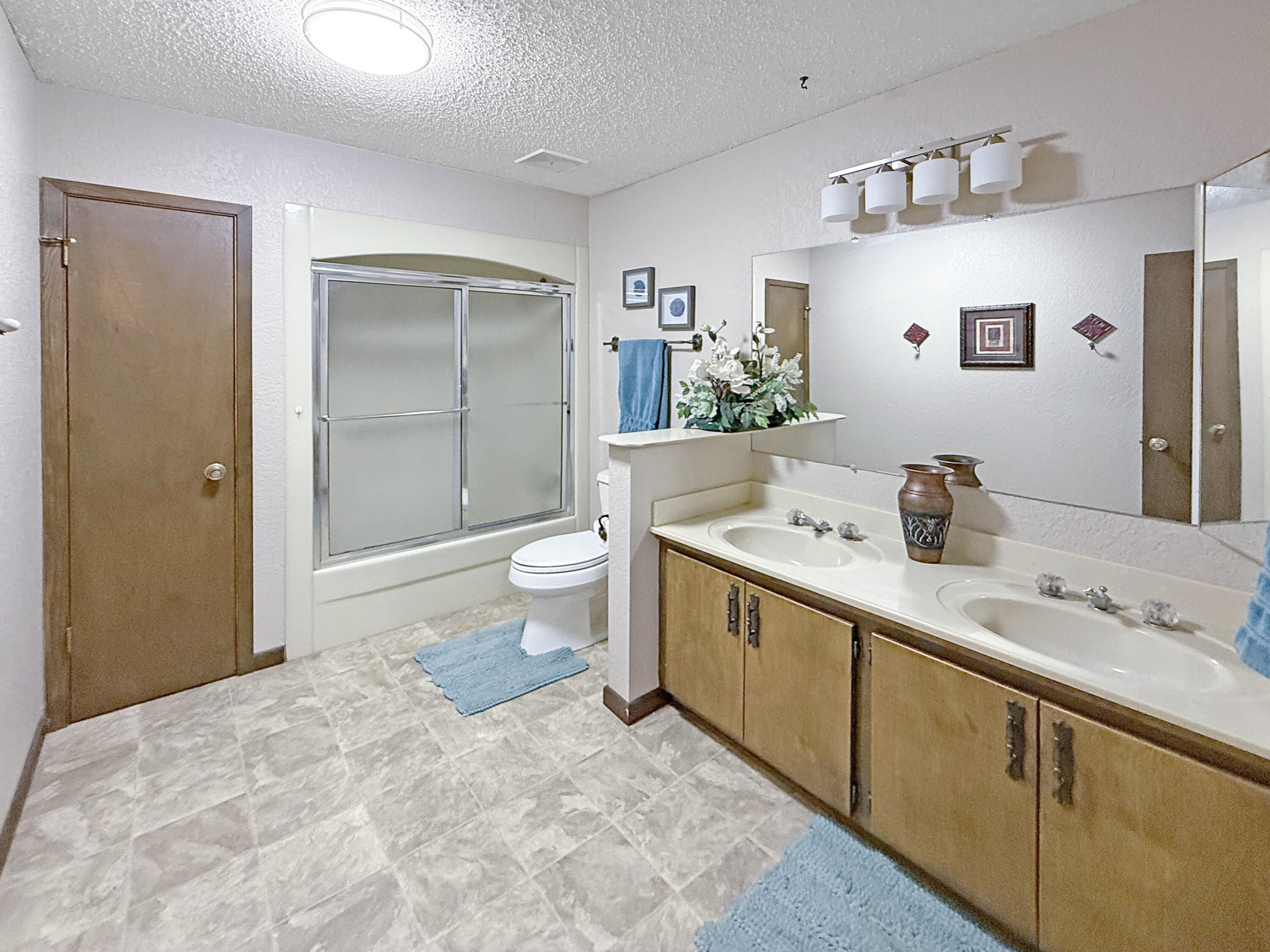 CINCO ADDN TO CRESTVIEW - Residential