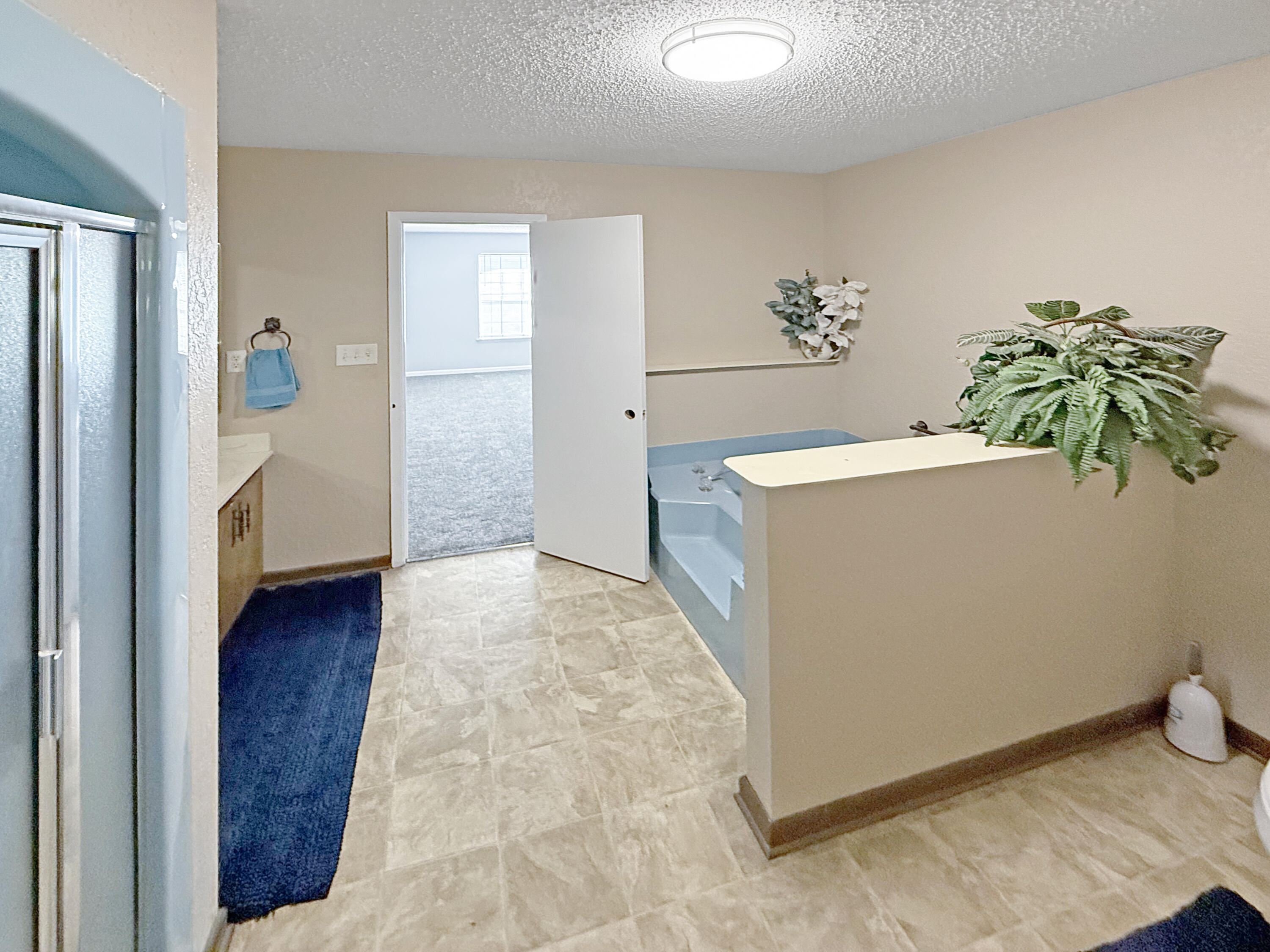 CINCO ADDN TO CRESTVIEW - Residential