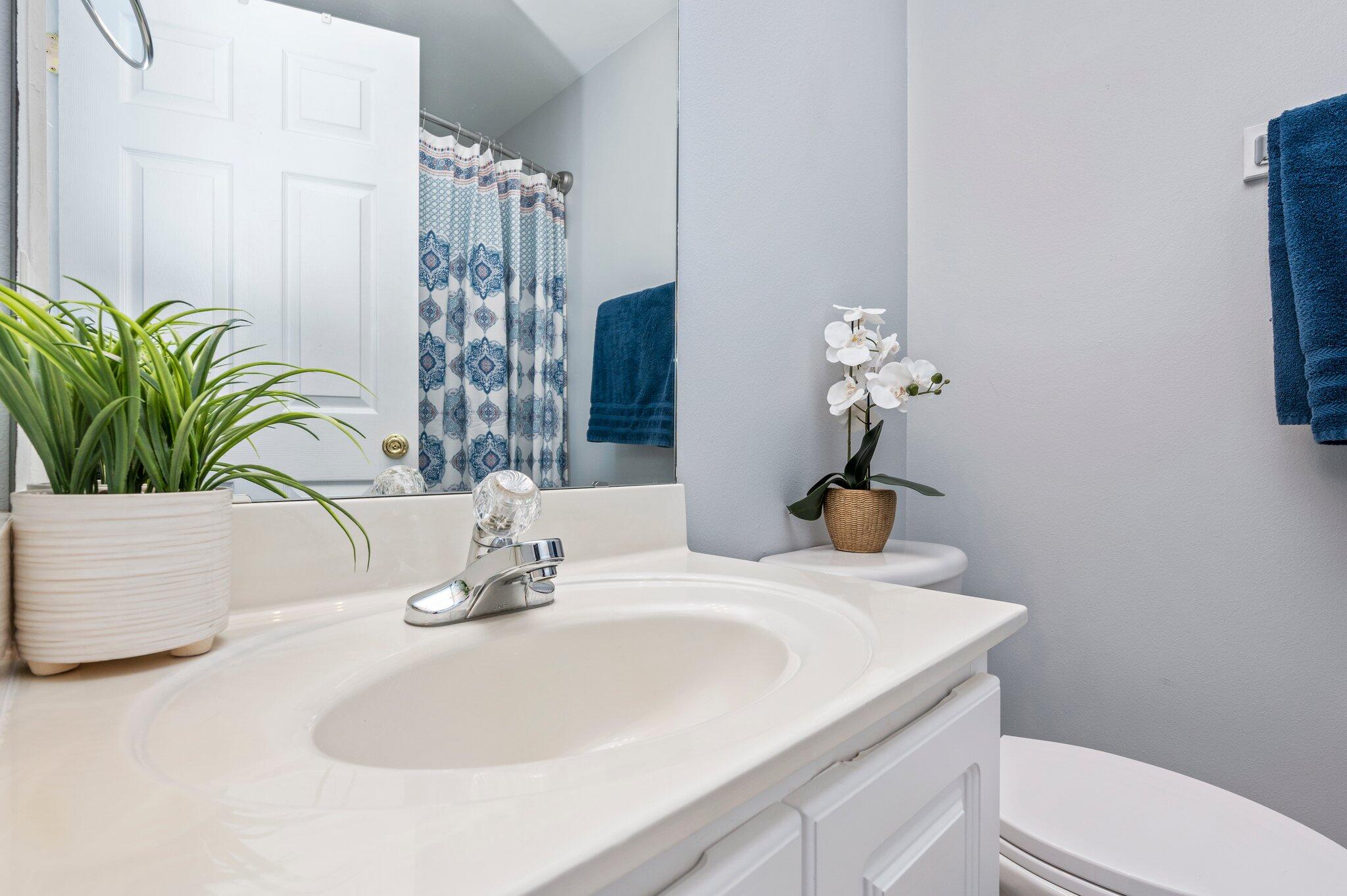 OAK PARK TOWNHOMES - Residential