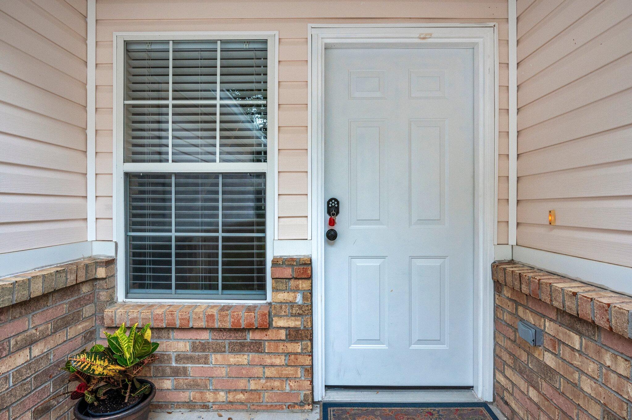 OAK PARK TOWNHOMES - Residential
