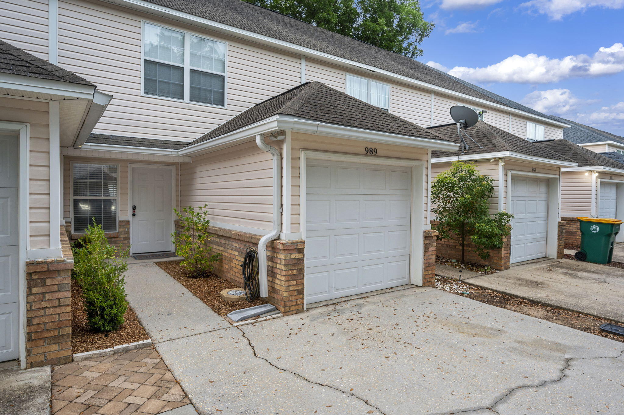 OAK PARK TOWNHOMES - Residential