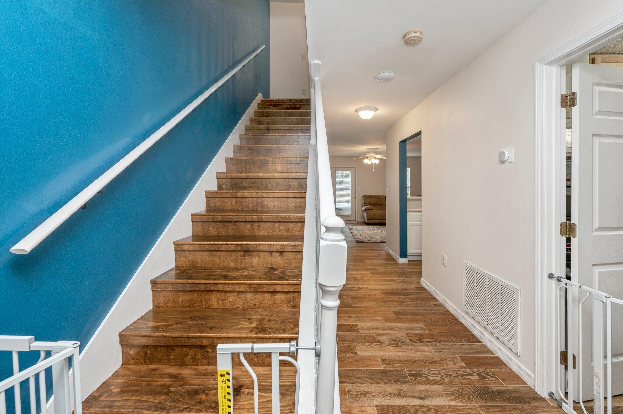 OAK PARK TOWNHOMES - Residential