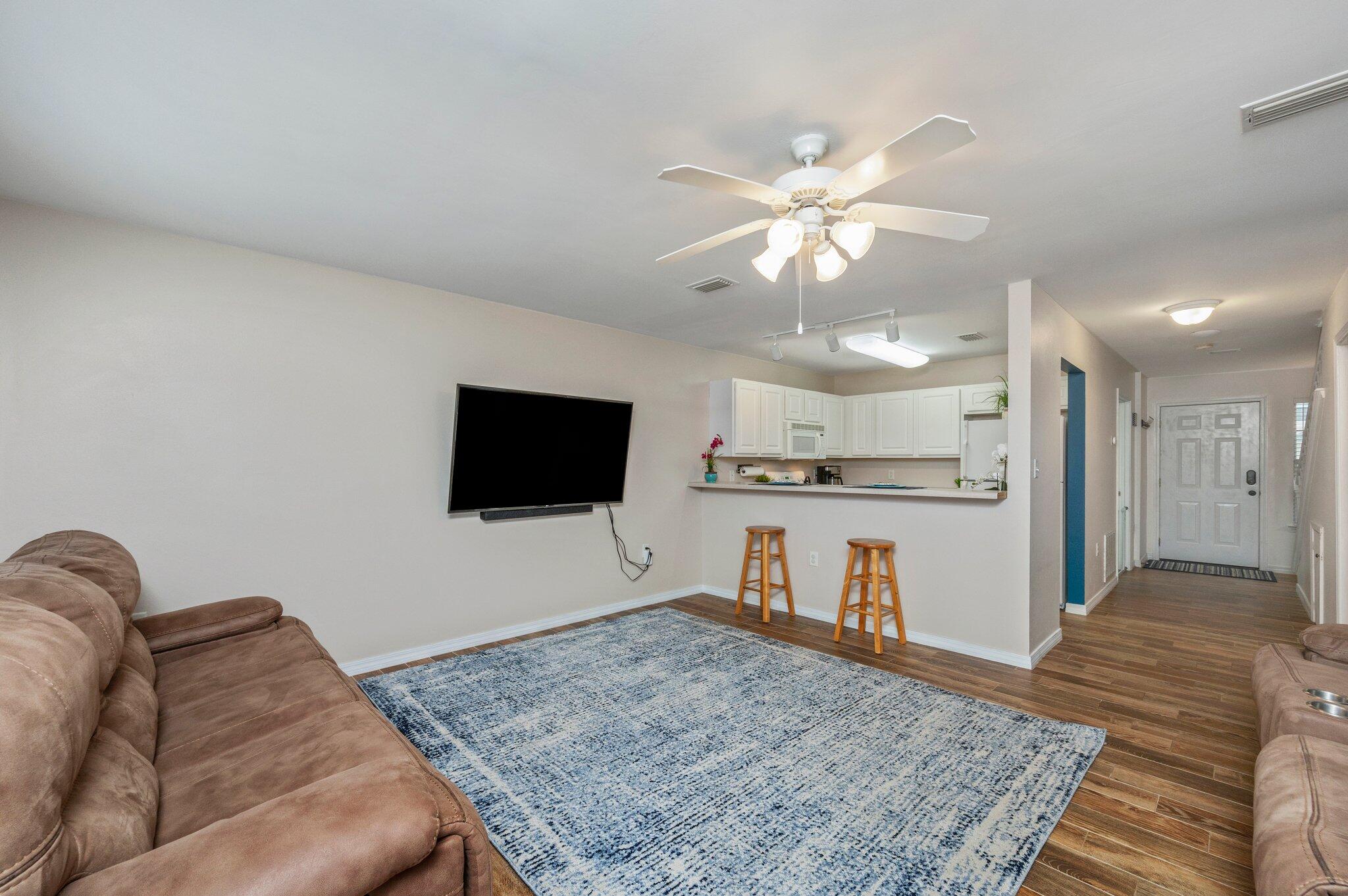 OAK PARK TOWNHOMES - Residential