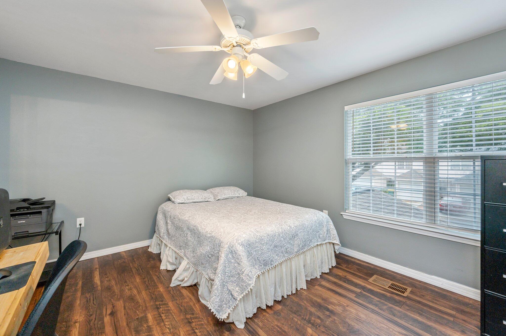 OAK PARK TOWNHOMES - Residential