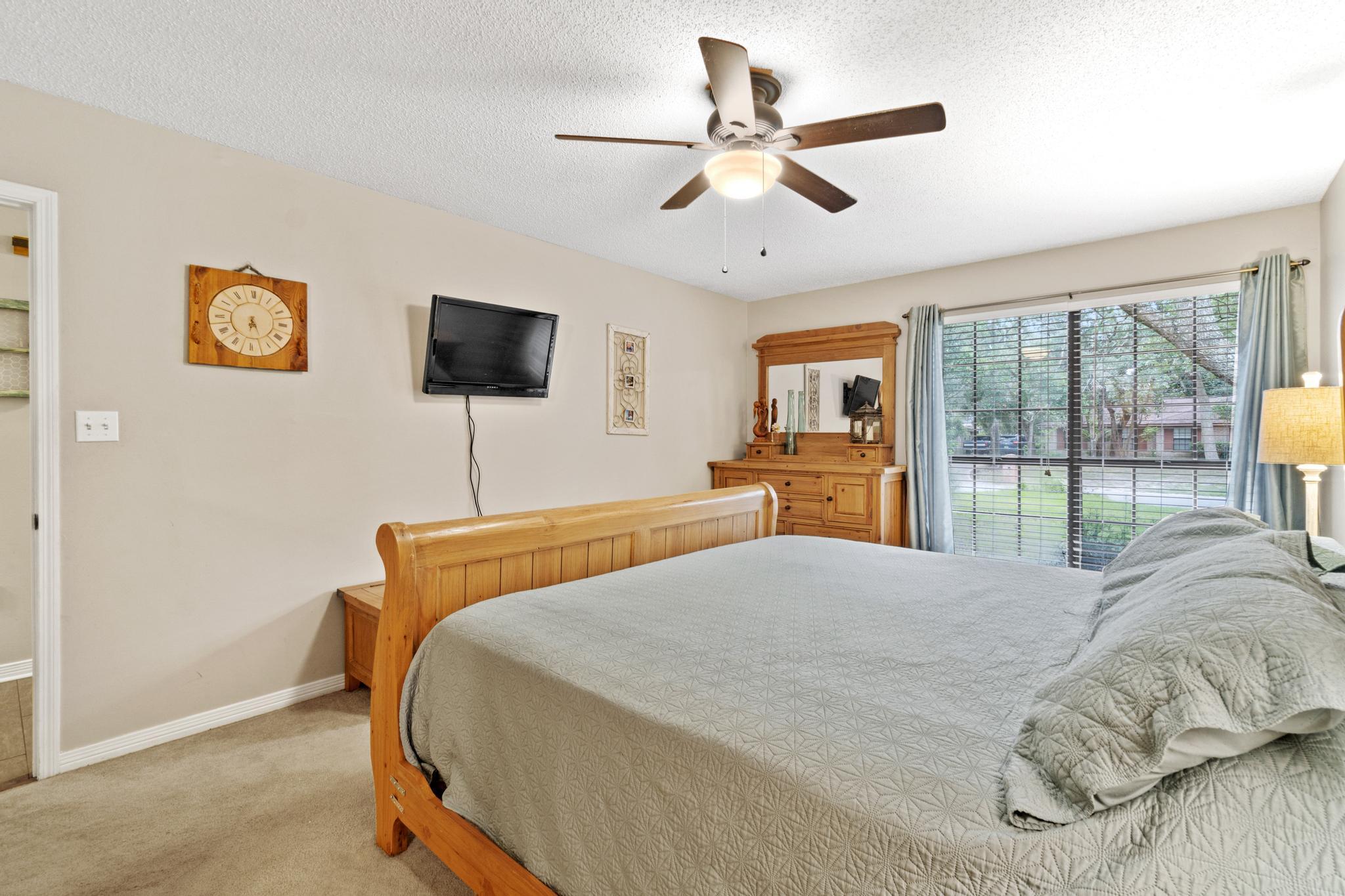 BAY WOODS - Residential