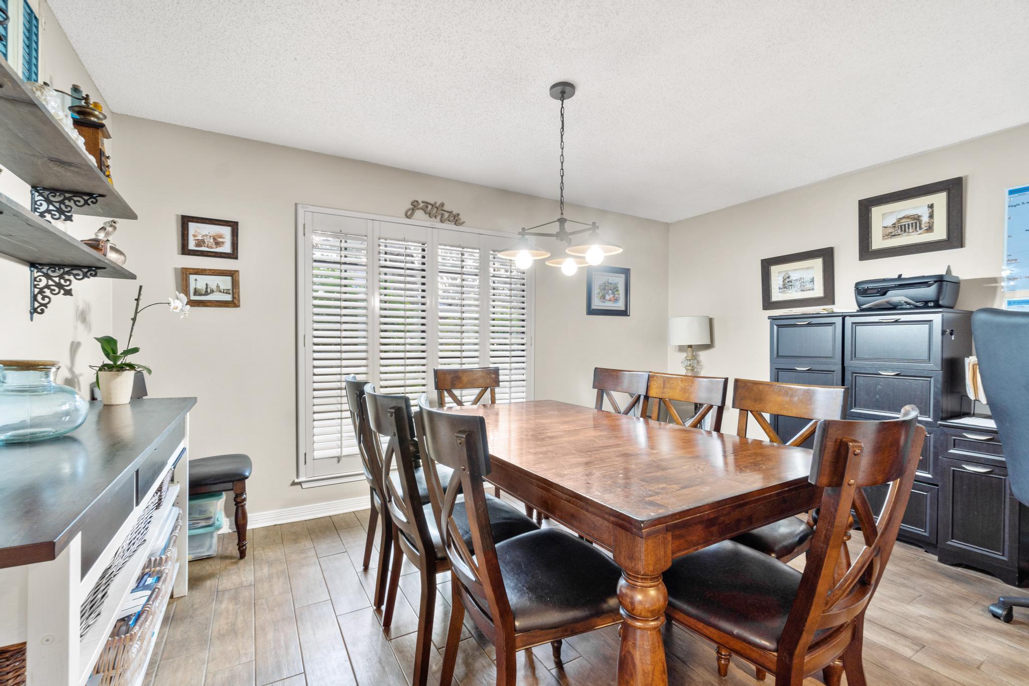 BAY WOODS - Residential