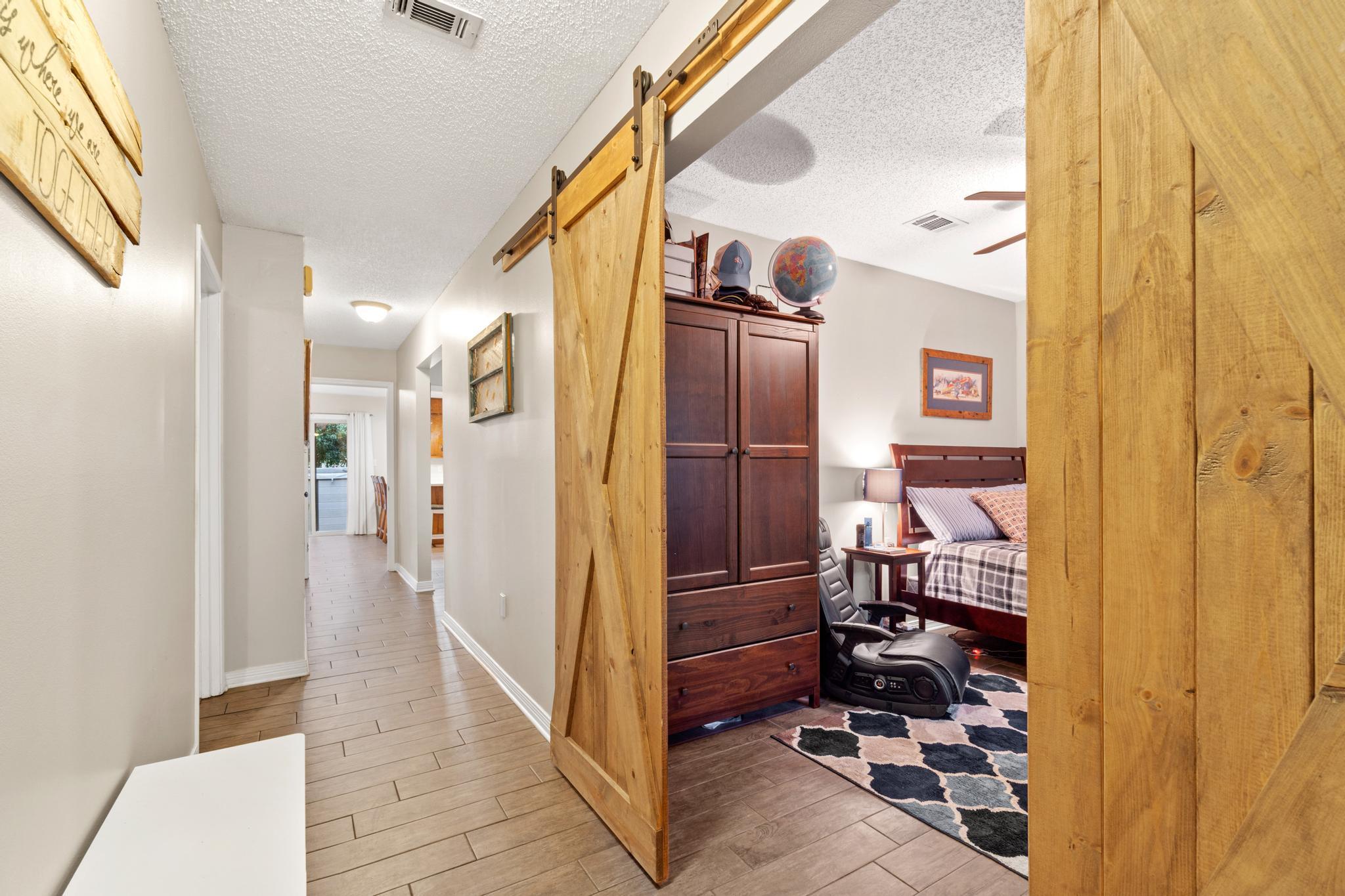 BAY WOODS - Residential