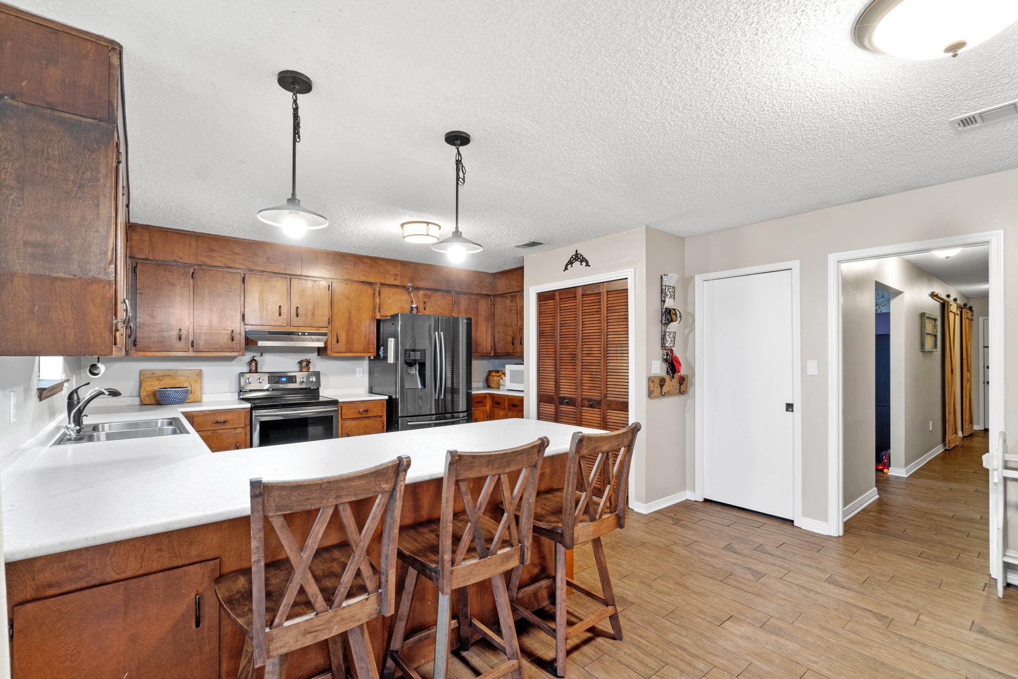 BAY WOODS - Residential