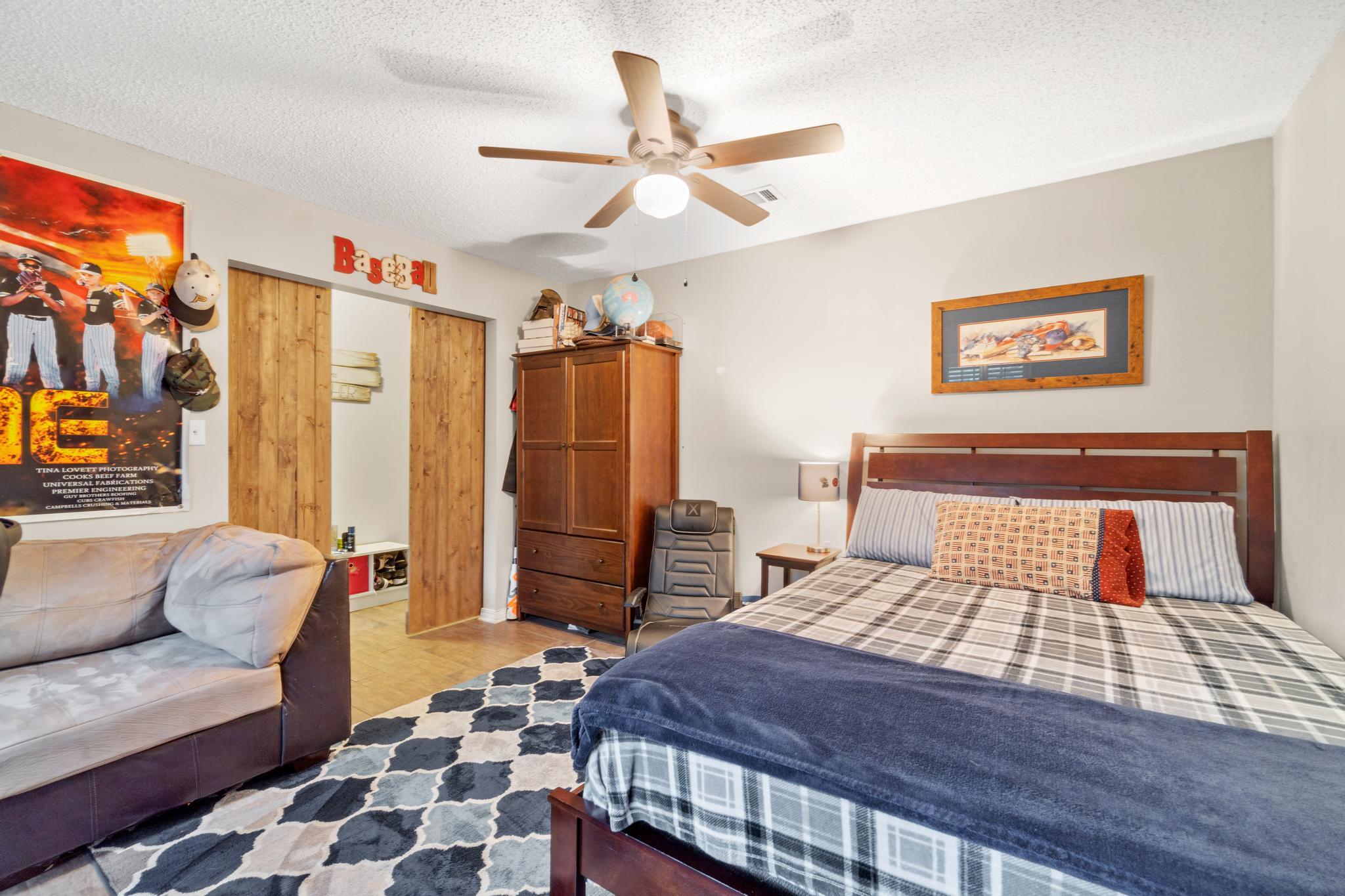 BAY WOODS - Residential