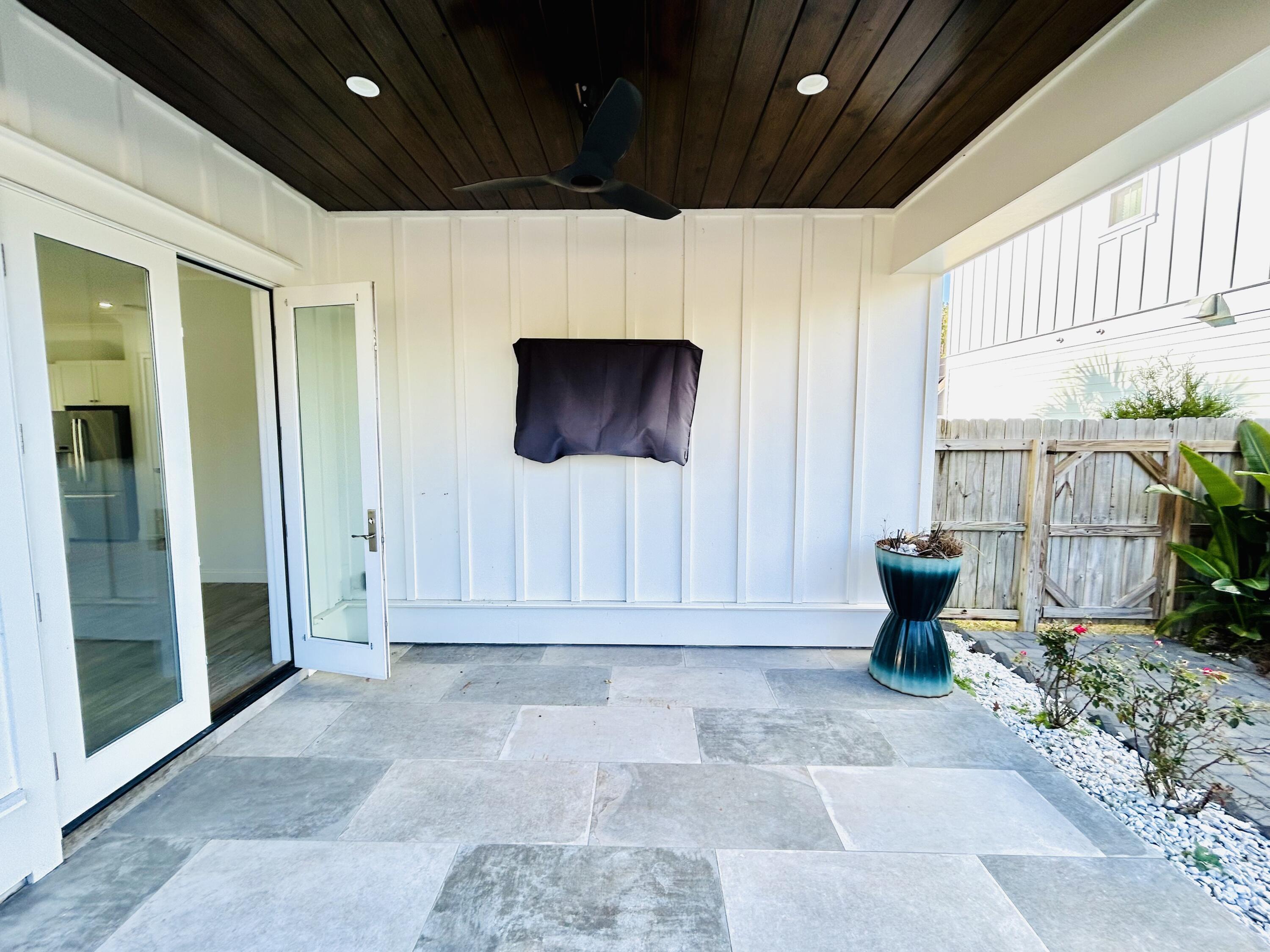 MACK BAYOU ESTATES - Residential