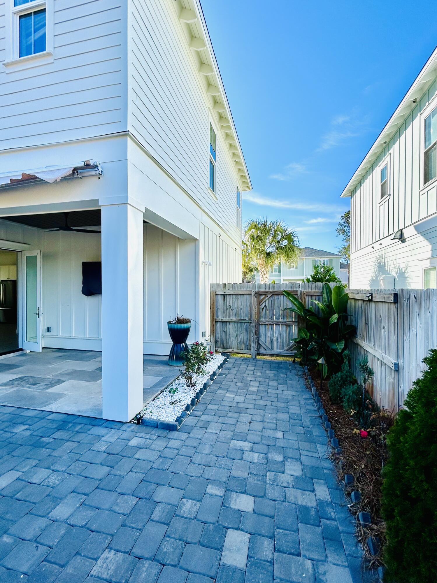 MACK BAYOU ESTATES - Residential
