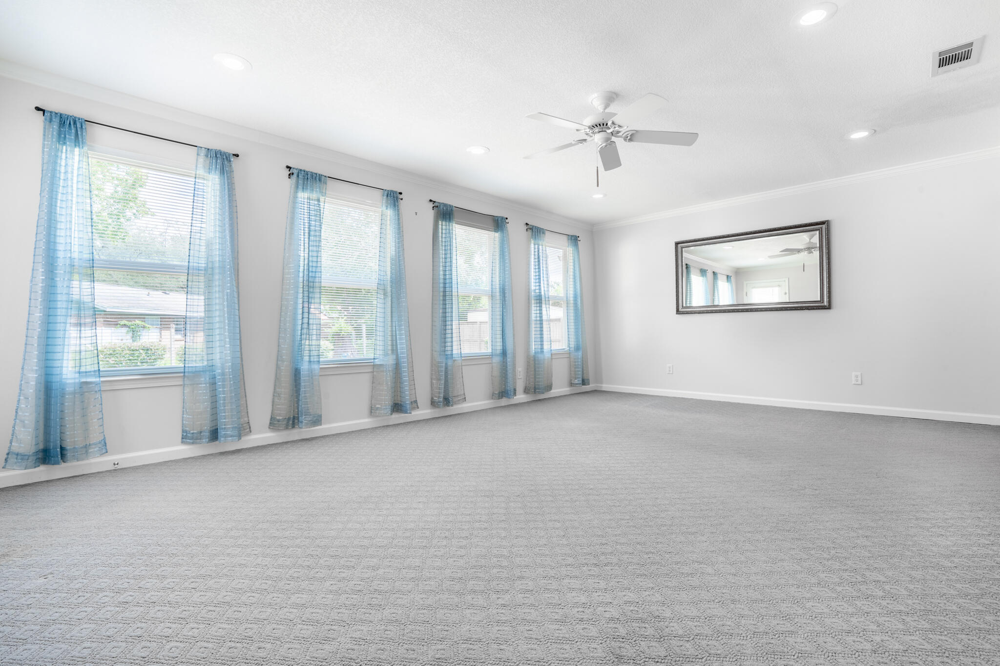 CAROL ANNE MANOR 1ST ADDN - Residential