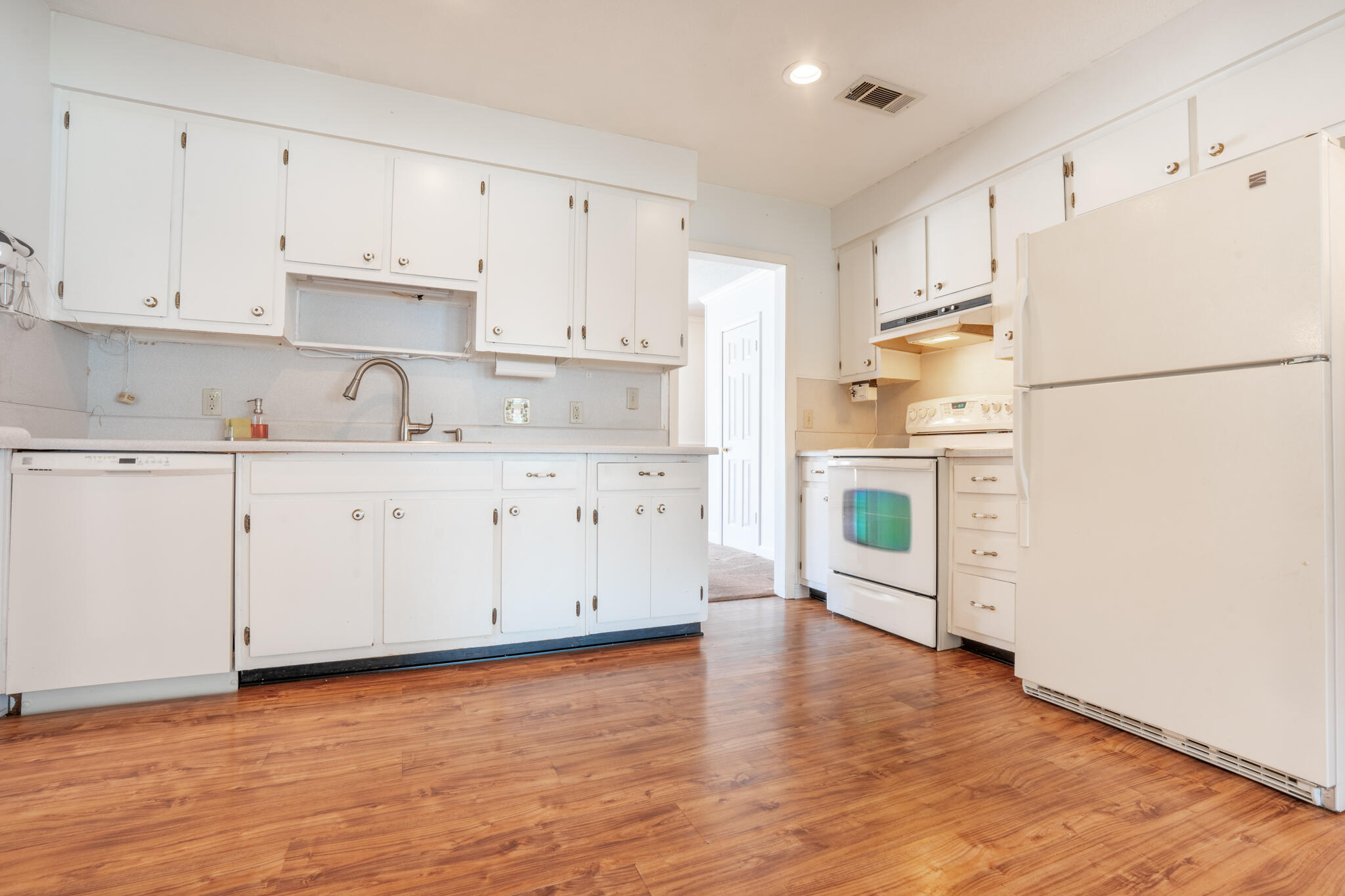 CAROL ANNE MANOR 1ST ADDN - Residential