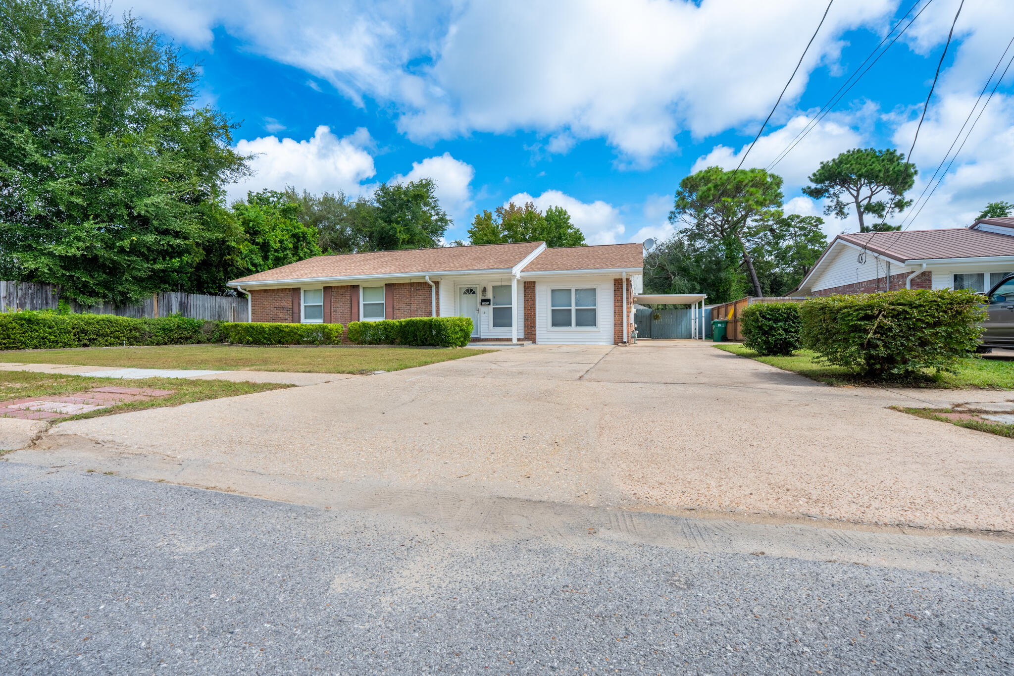 CAROL ANNE MANOR 1ST ADDN - Residential