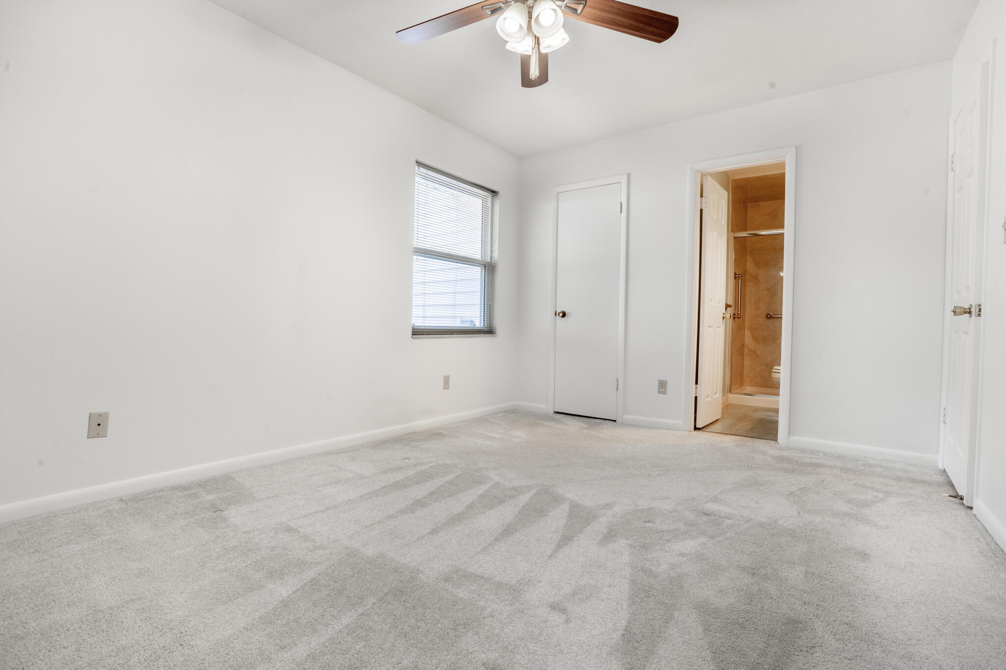 CAROL ANNE MANOR 1ST ADDN - Residential