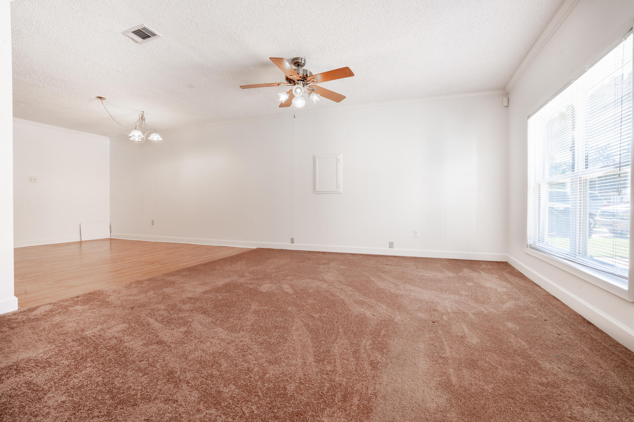 CAROL ANNE MANOR 1ST ADDN - Residential