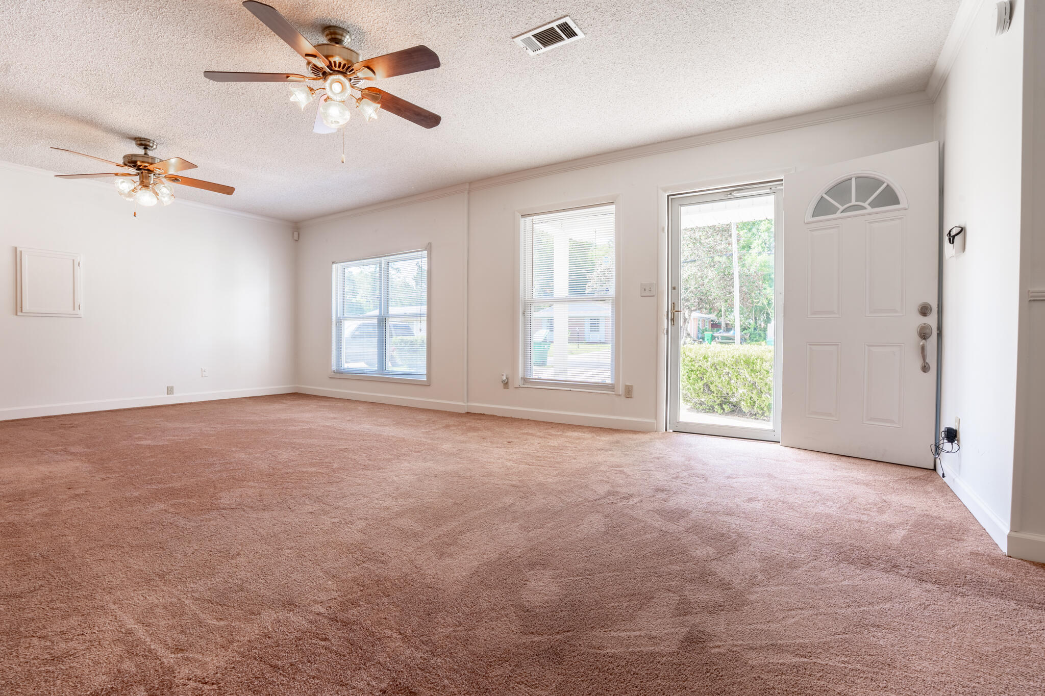 CAROL ANNE MANOR 1ST ADDN - Residential