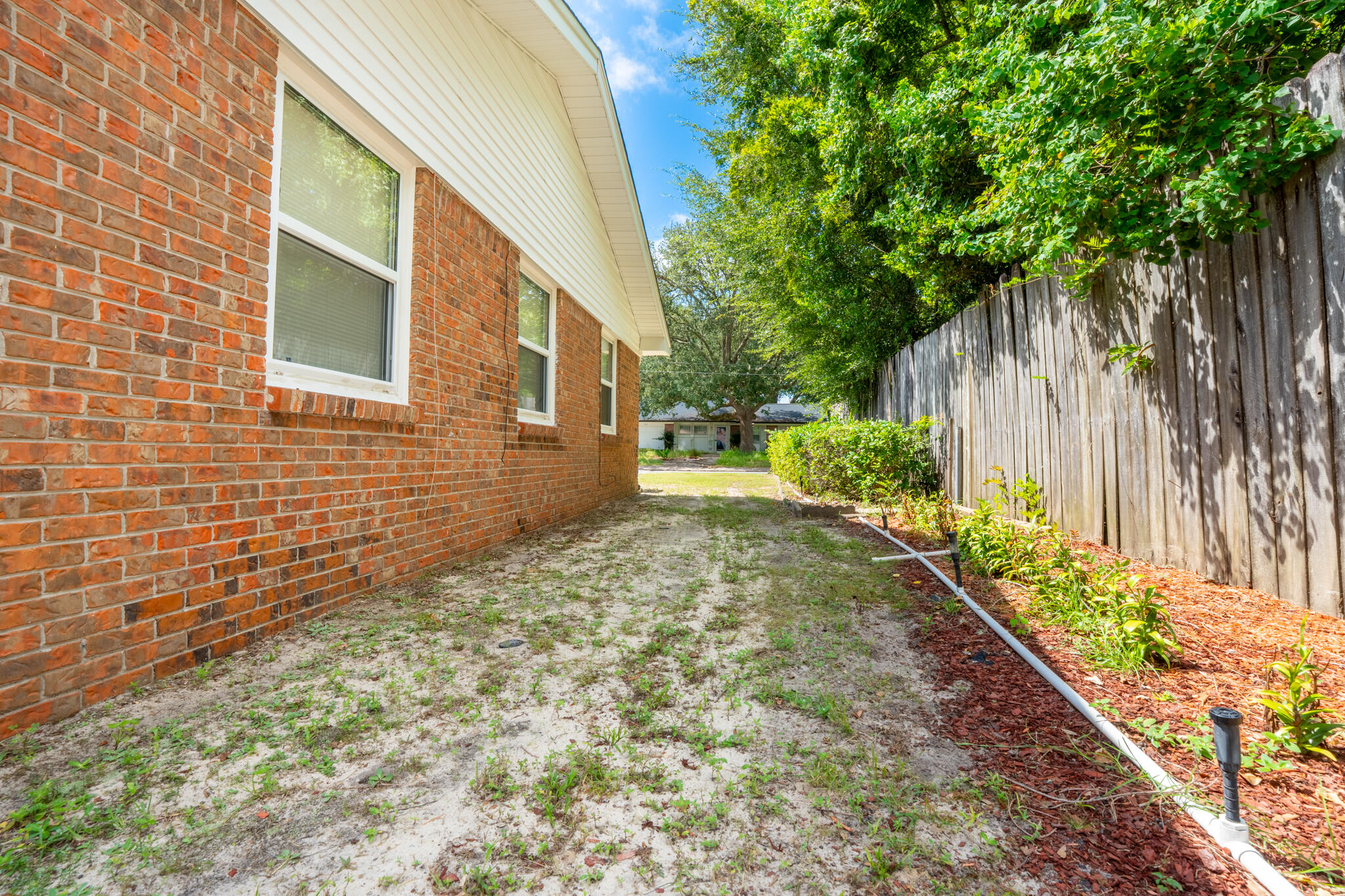 CAROL ANNE MANOR 1ST ADDN - Residential
