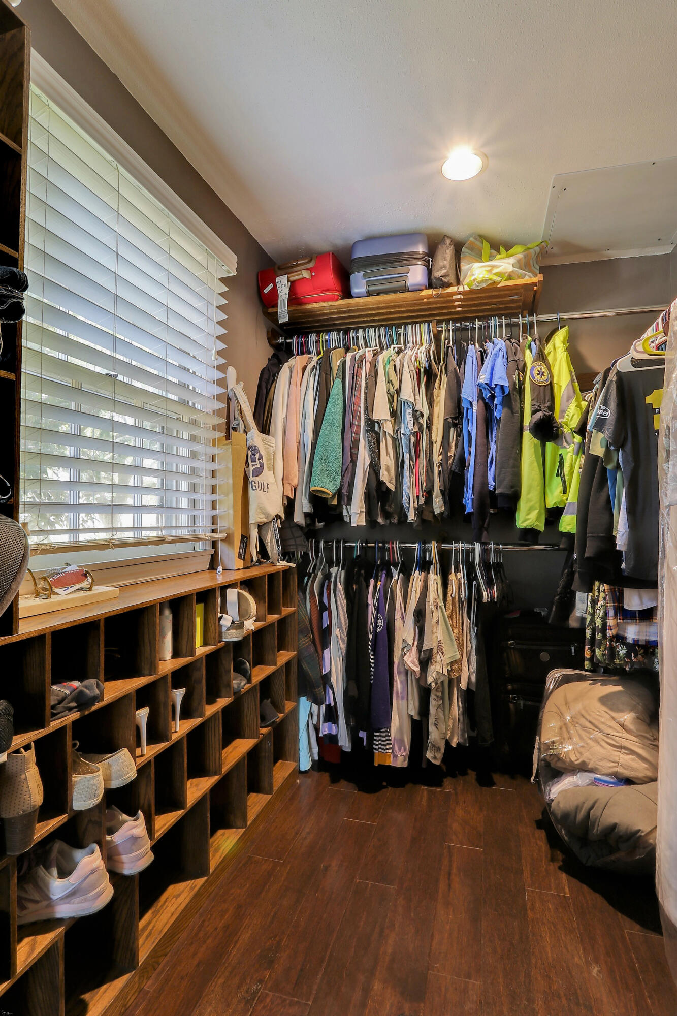 SHALIMAR PARK - Residential