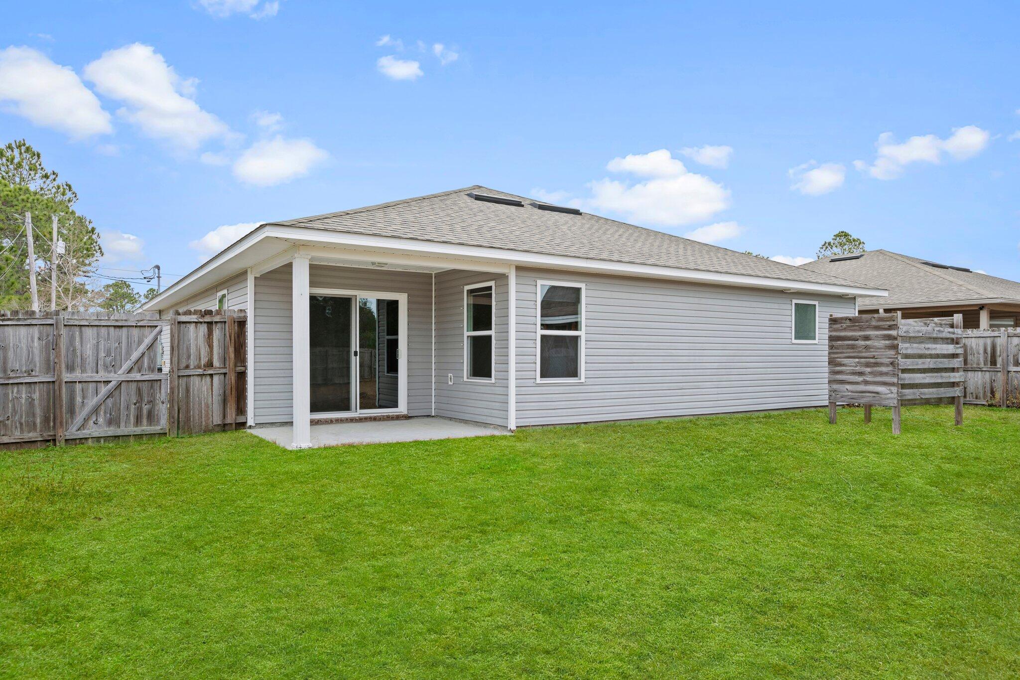 NAVARRE S/D 2ND ADDN - Residential Lease