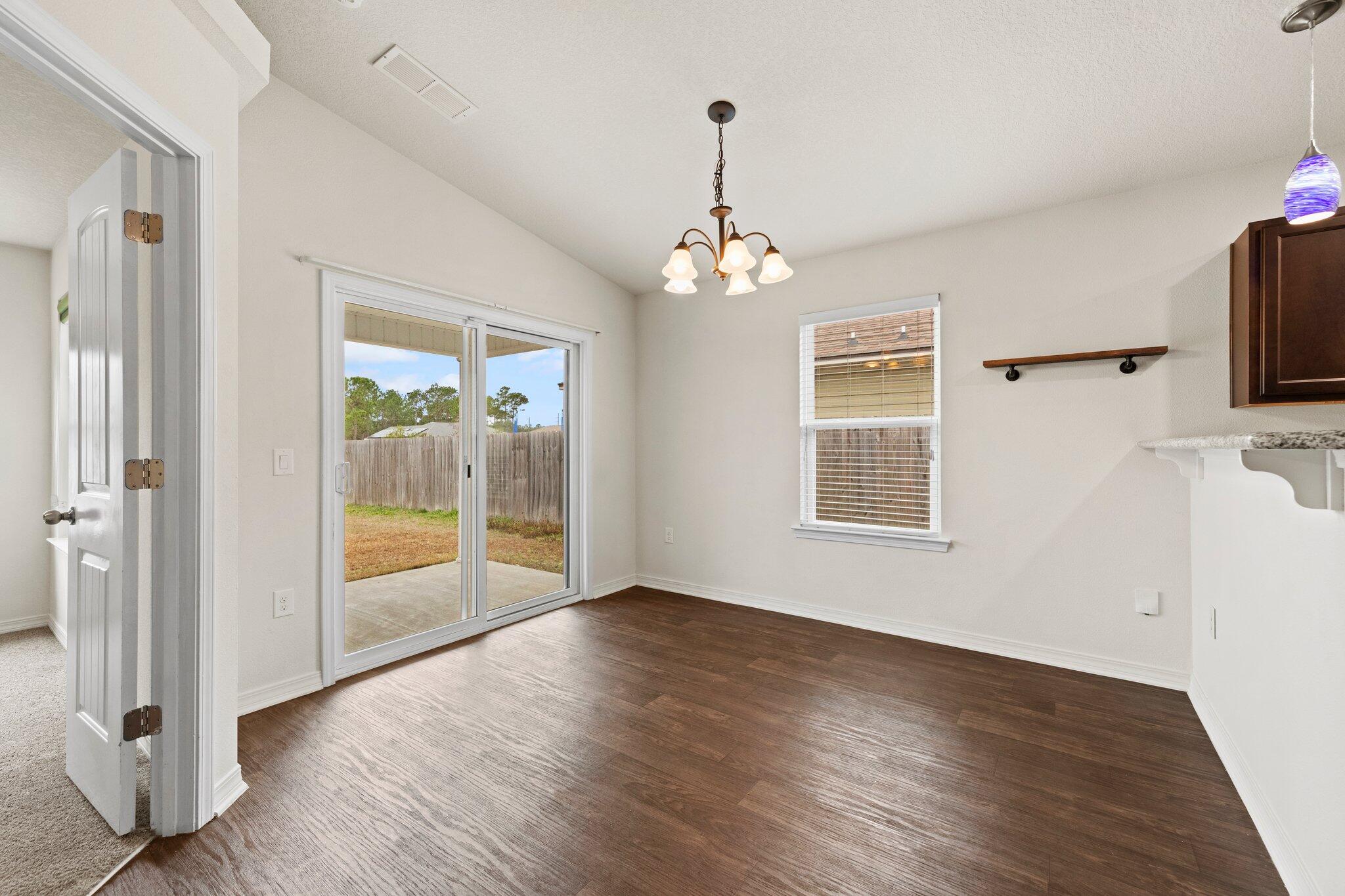 NAVARRE S/D 2ND ADDN - Residential Lease