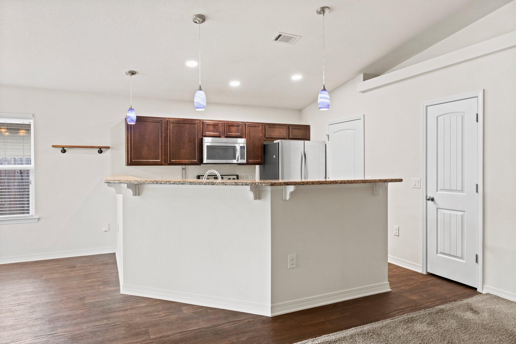 NAVARRE S/D 2ND ADDN - Residential Lease