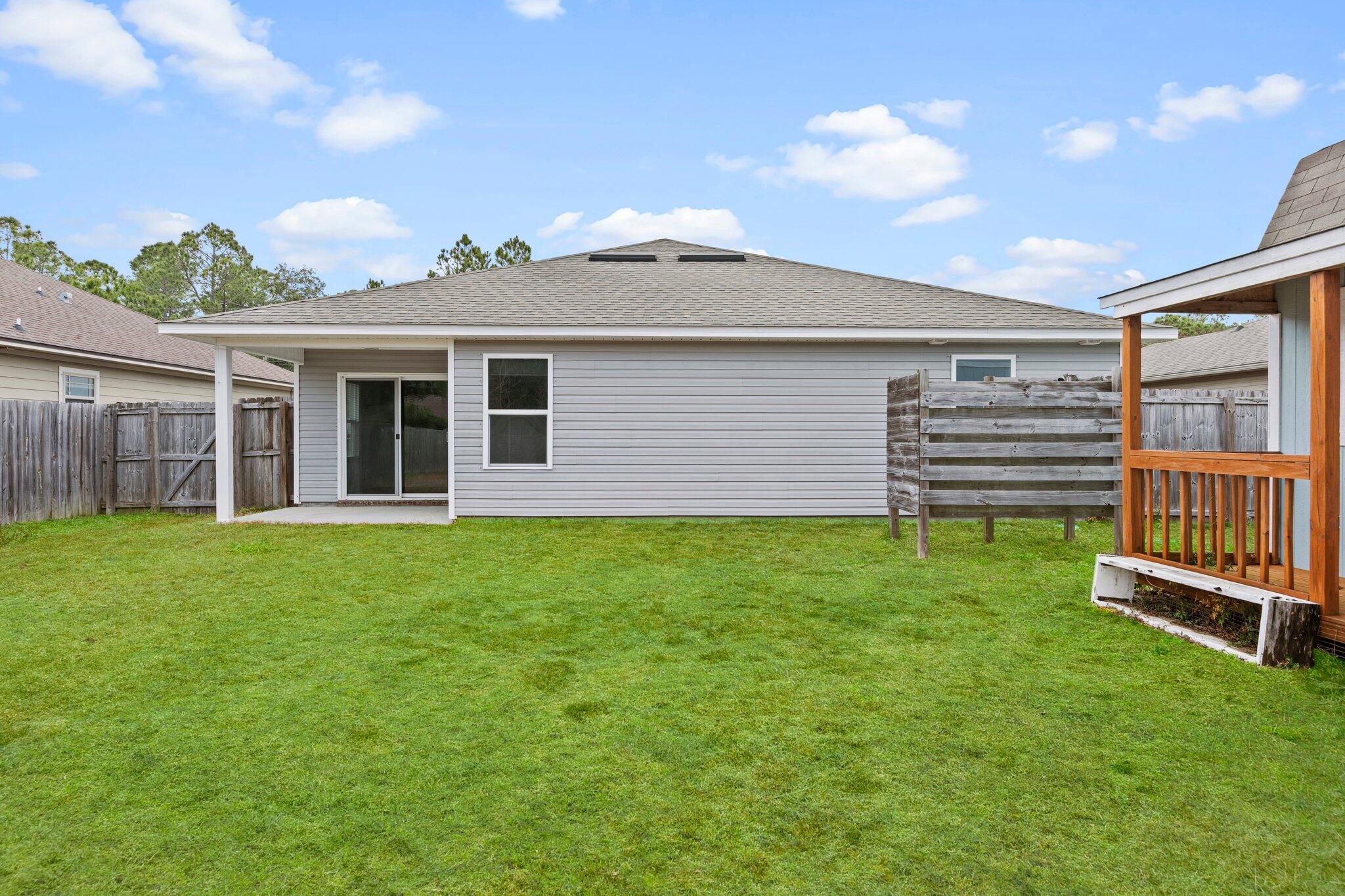 NAVARRE S/D 2ND ADDN - Residential Lease