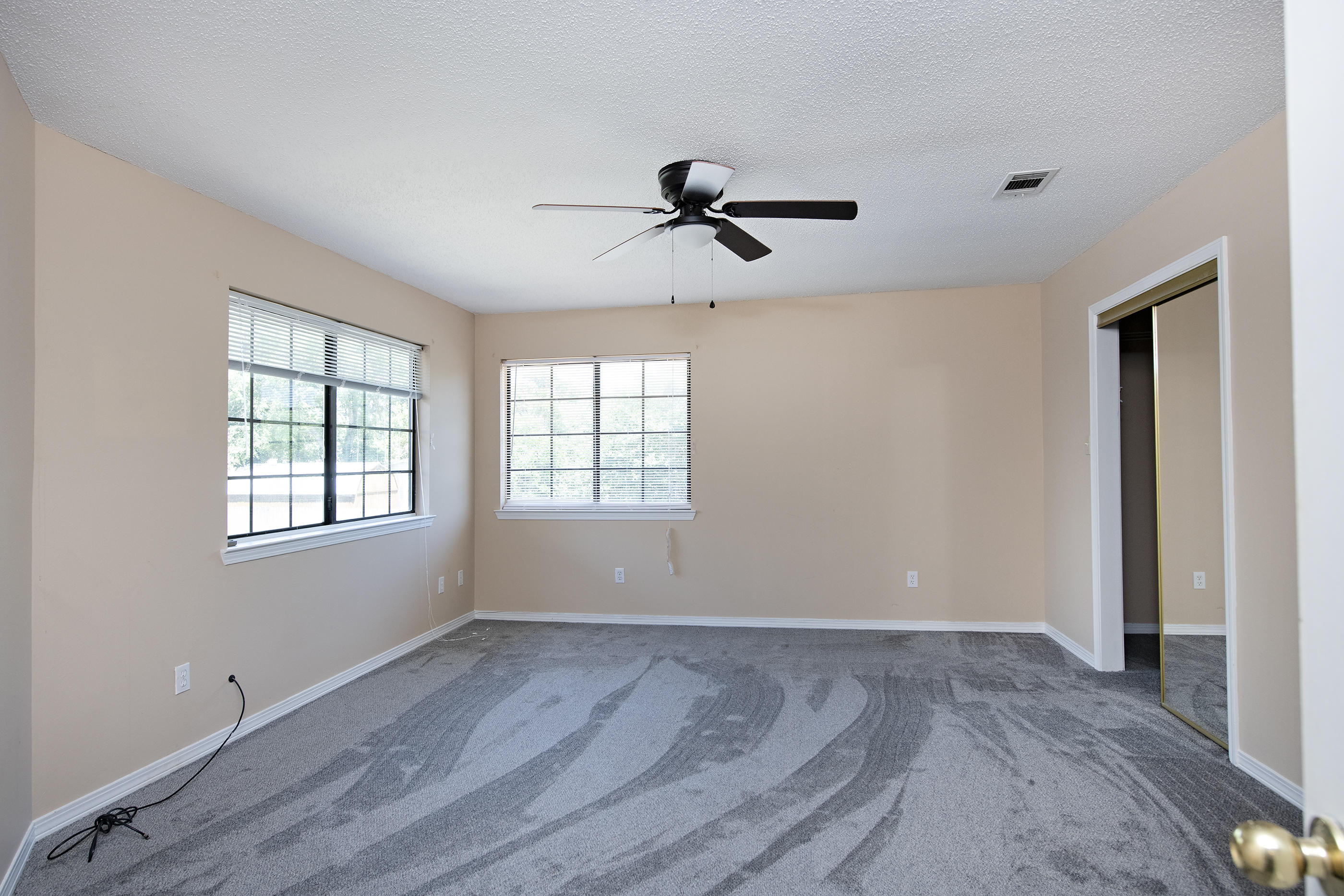 WOODLAND PARK ESTATES - Residential