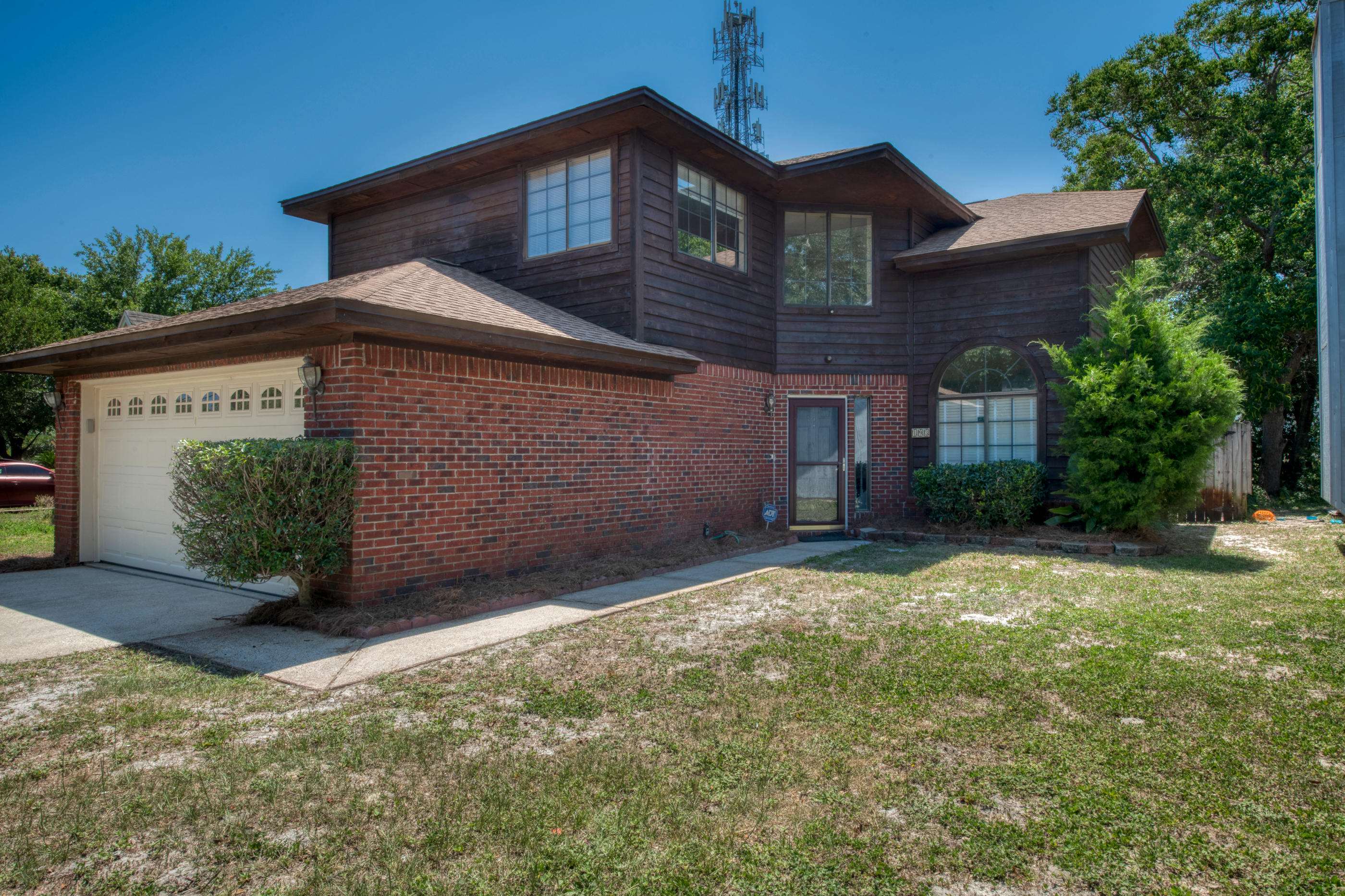 WOODLAND PARK ESTATES - Residential