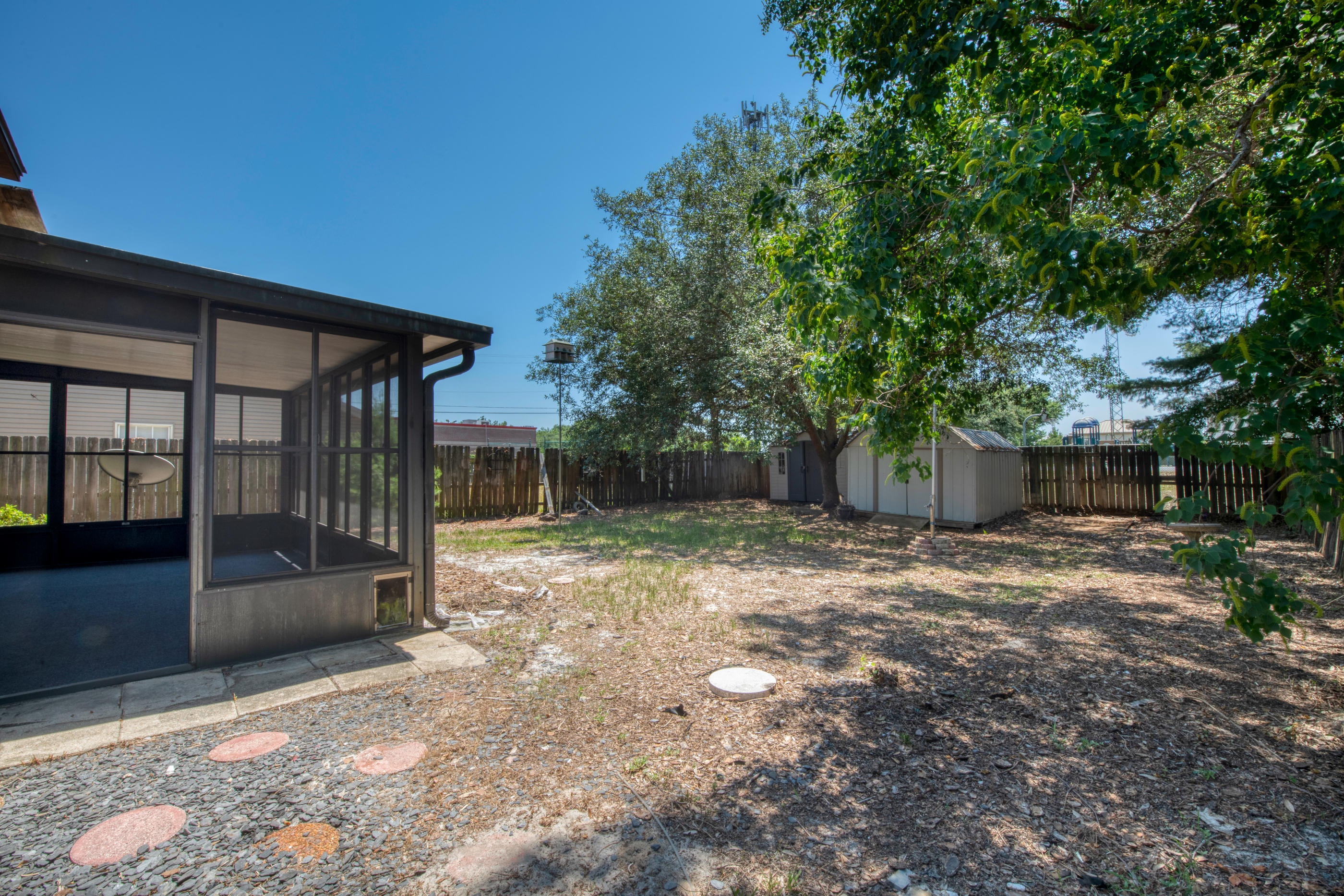 WOODLAND PARK ESTATES - Residential