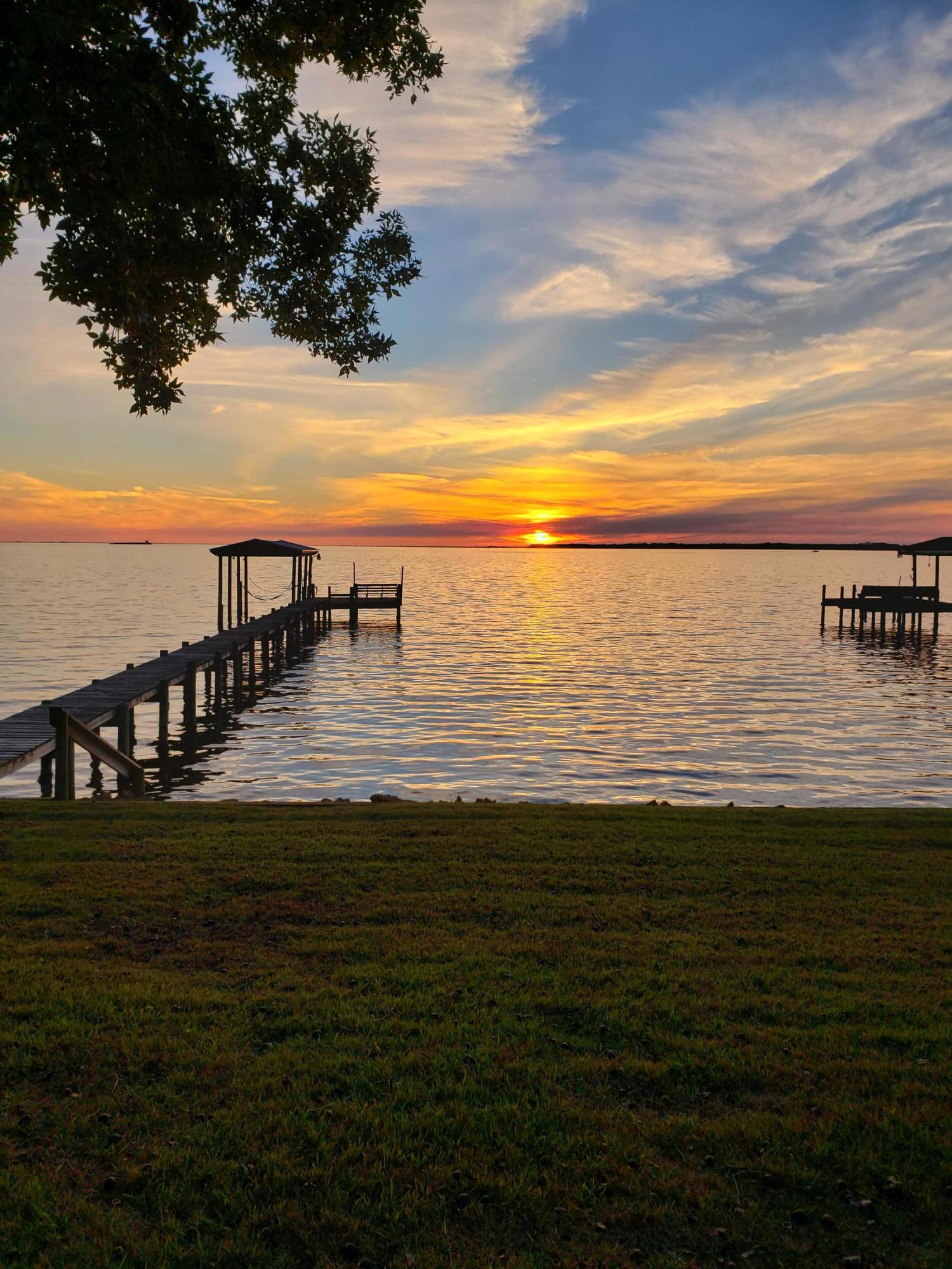 WINDWARD PH 1 BLUEWATER BAY - Residential