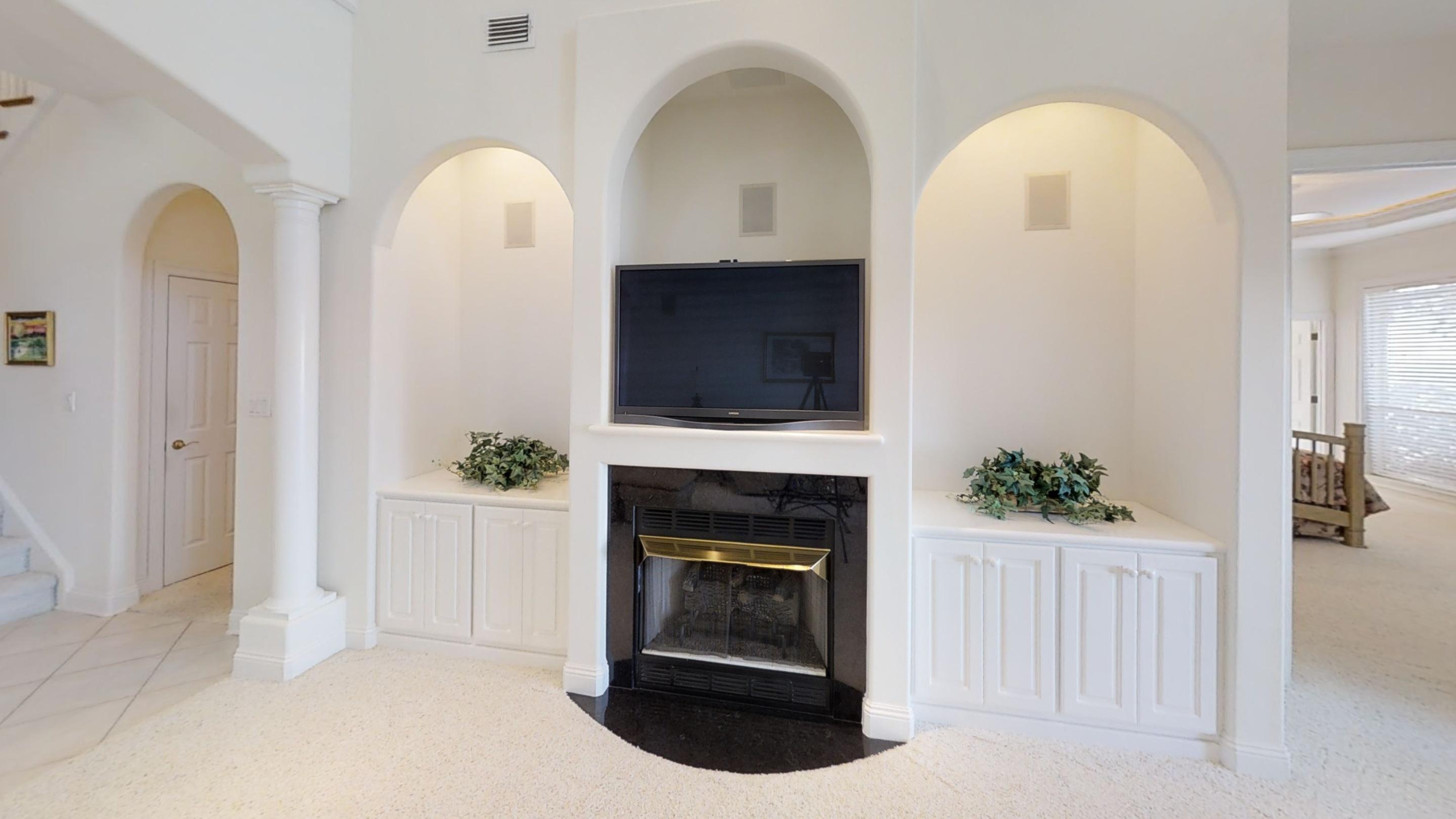 WINDWARD PH 1 BLUEWATER BAY - Residential