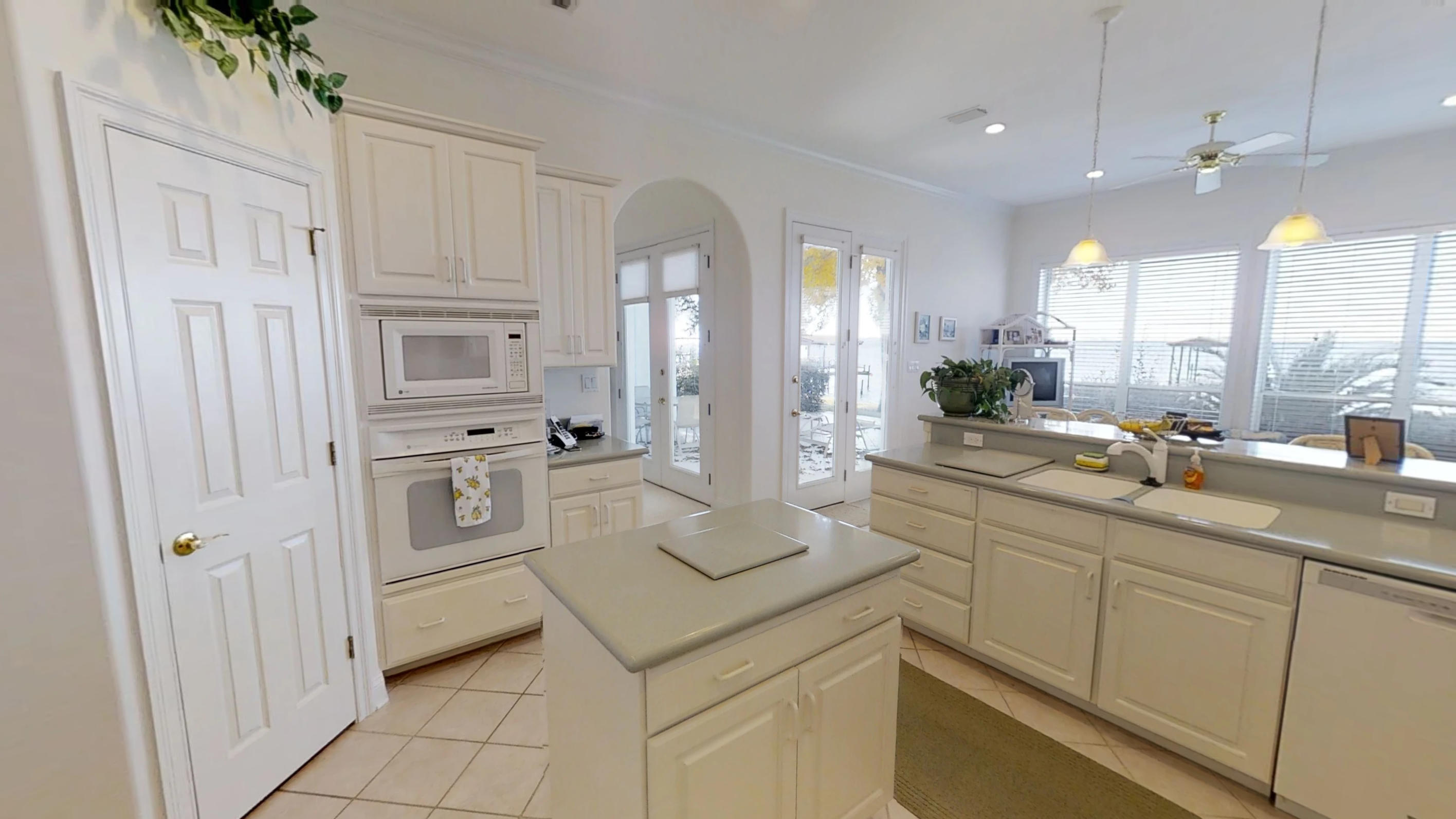 WINDWARD PH 1 BLUEWATER BAY - Residential