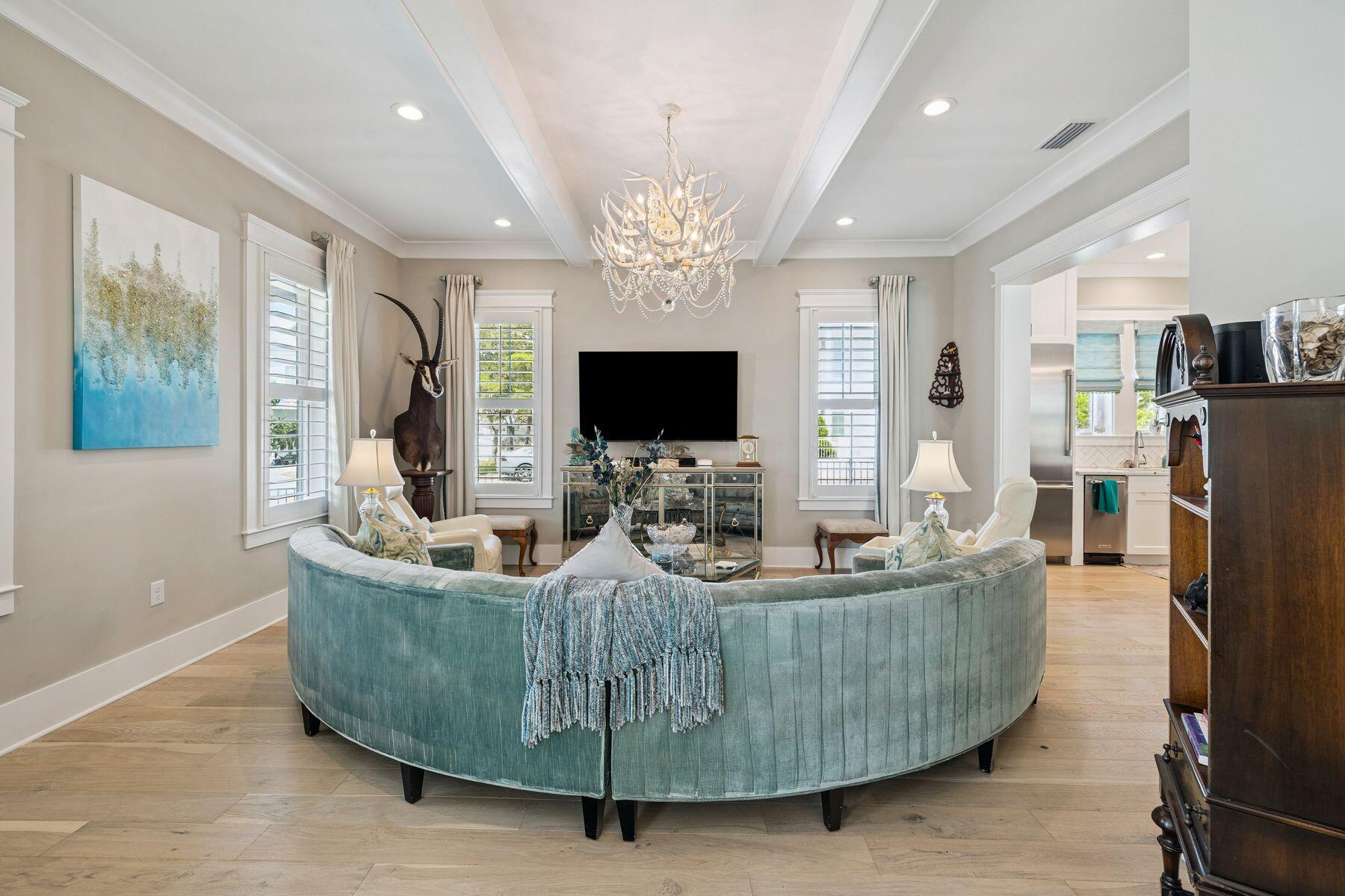 VILLAGE OF WHITE CLIFFS THE - Residential