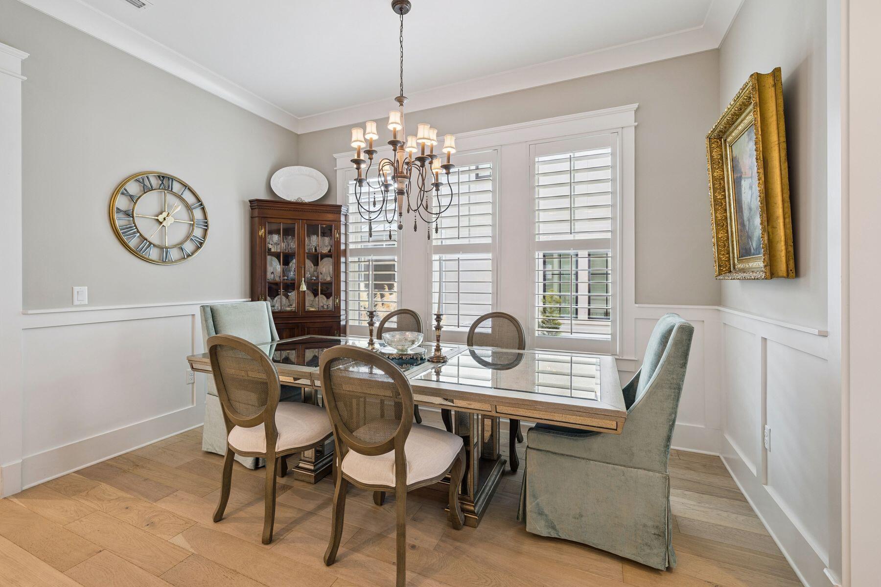 VILLAGE OF WHITE CLIFFS THE - Residential