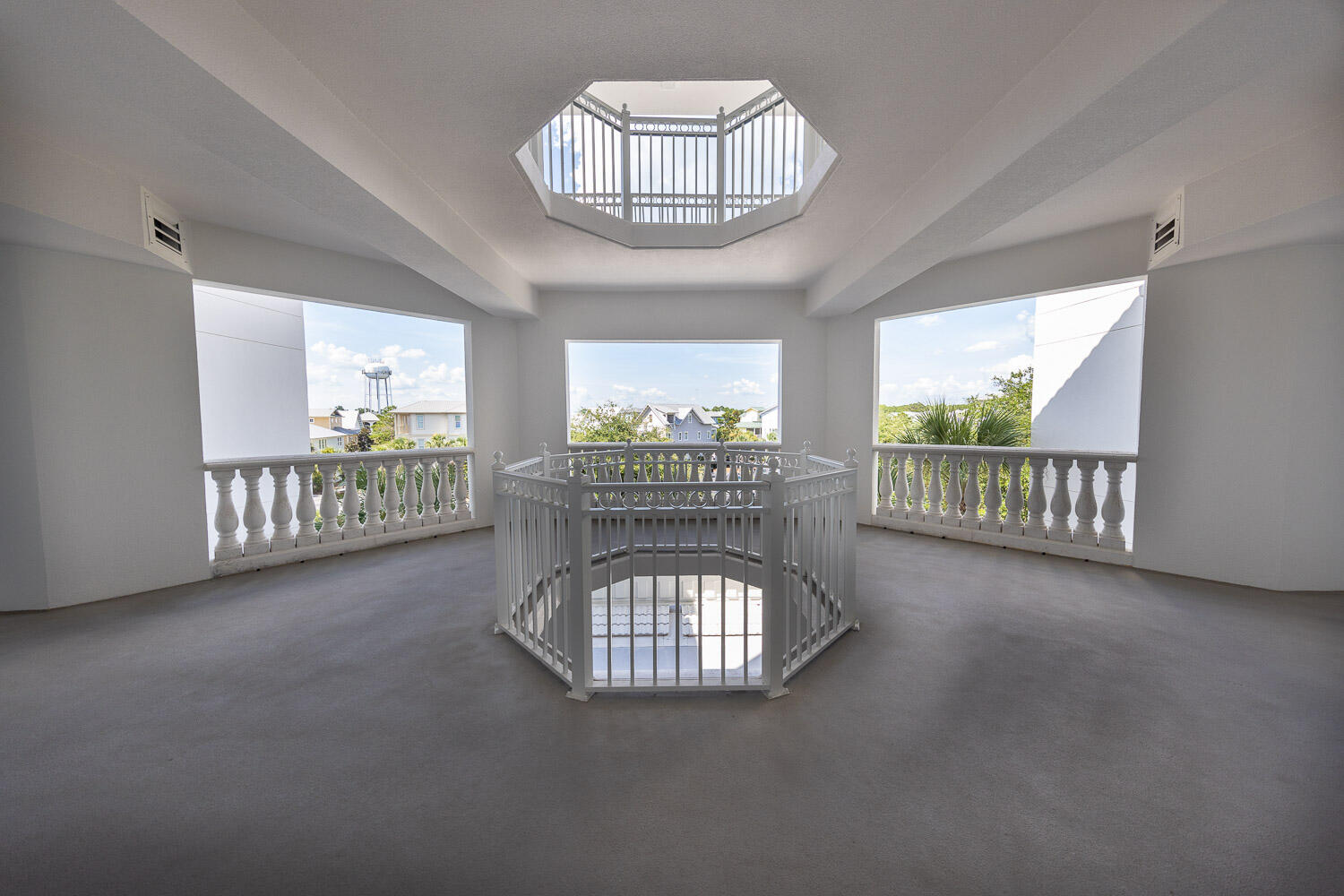 ALEXANDER AT PALM COURT - Residential